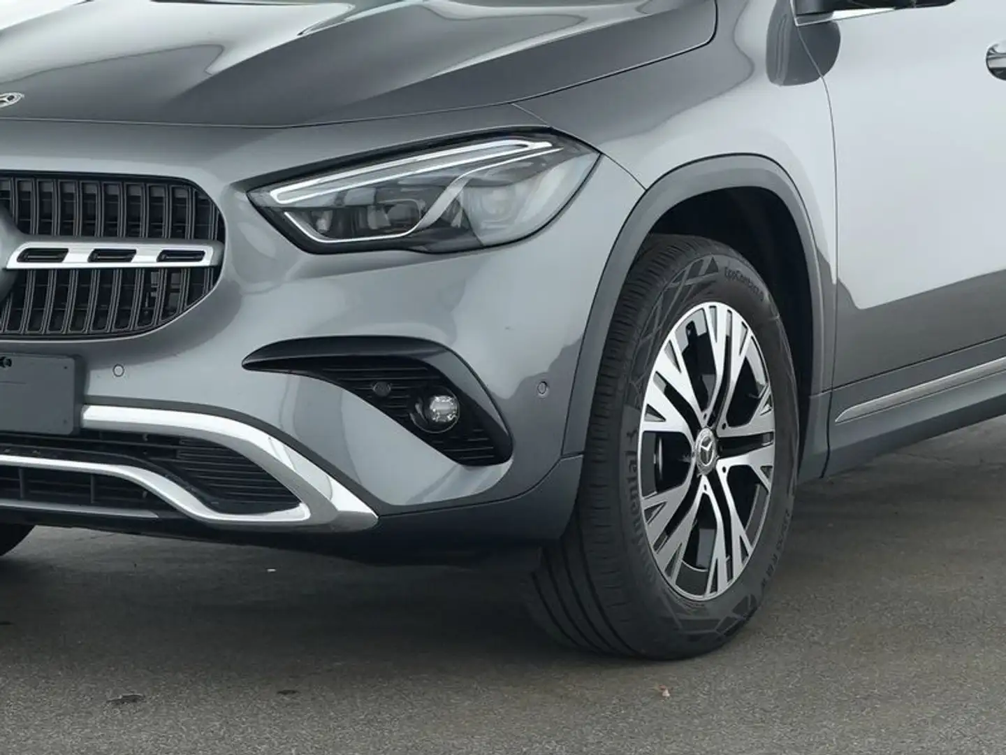 Mercedes-Benz GLA 250 e Progressive*Pano*Distro*Burmester*360* Gris - 2