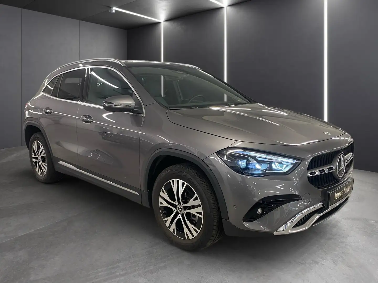 Mercedes-Benz GLA 250 e Progressive*Pano*Distro*Burmester*360* Grau - 2
