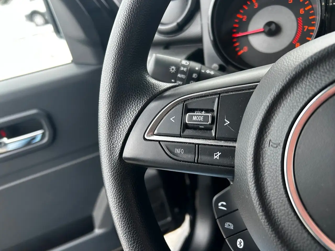 Suzuki Jimny Comfort*AllGrip*Notrad*SHZ* 22