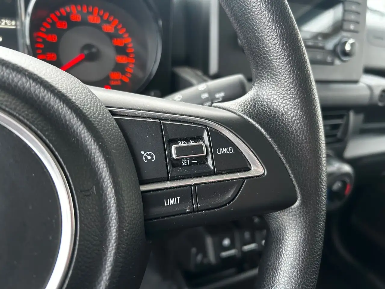 Suzuki Jimny Comfort*AllGrip*Notrad*SHZ* 23