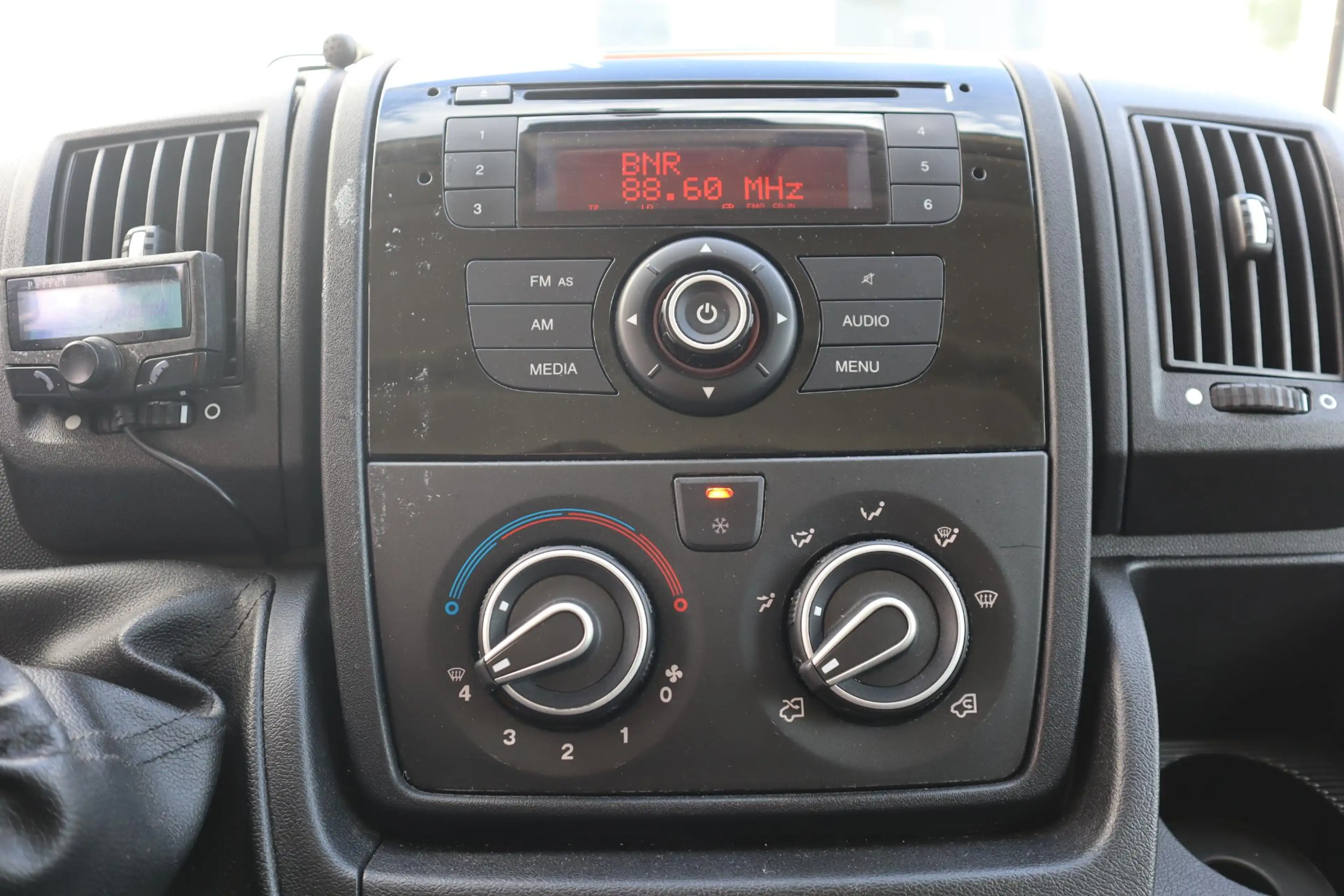 Peugeot Boxer 330 2.2 HDI L1H1 Profit+ 3-ZITS|CRUISE-CONTROL|PDC — photo 18