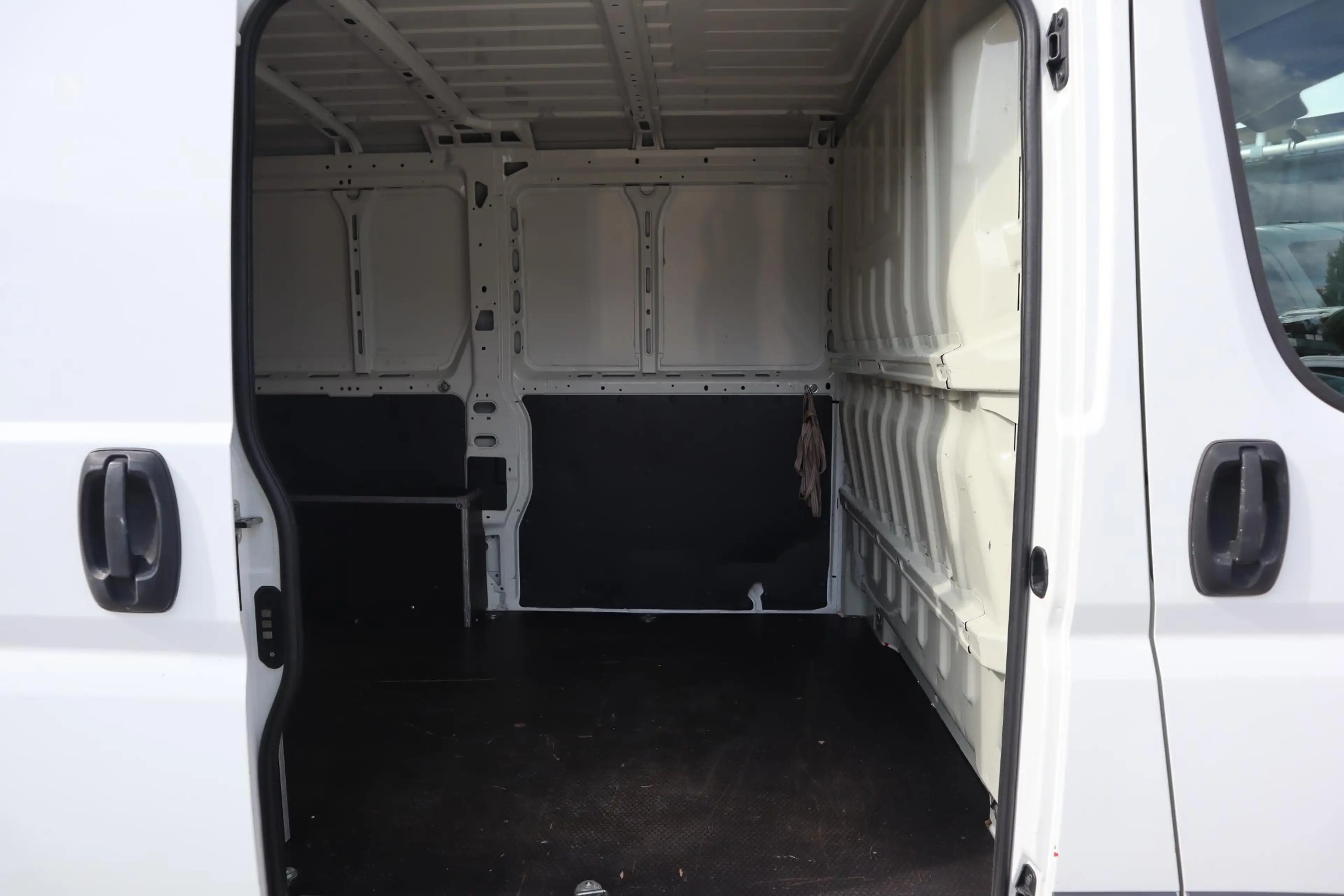 Peugeot Boxer 330 2.2 HDI L1H1 Profit+ 3-ZITS|CRUISE-CONTROL|PDC — photo 23