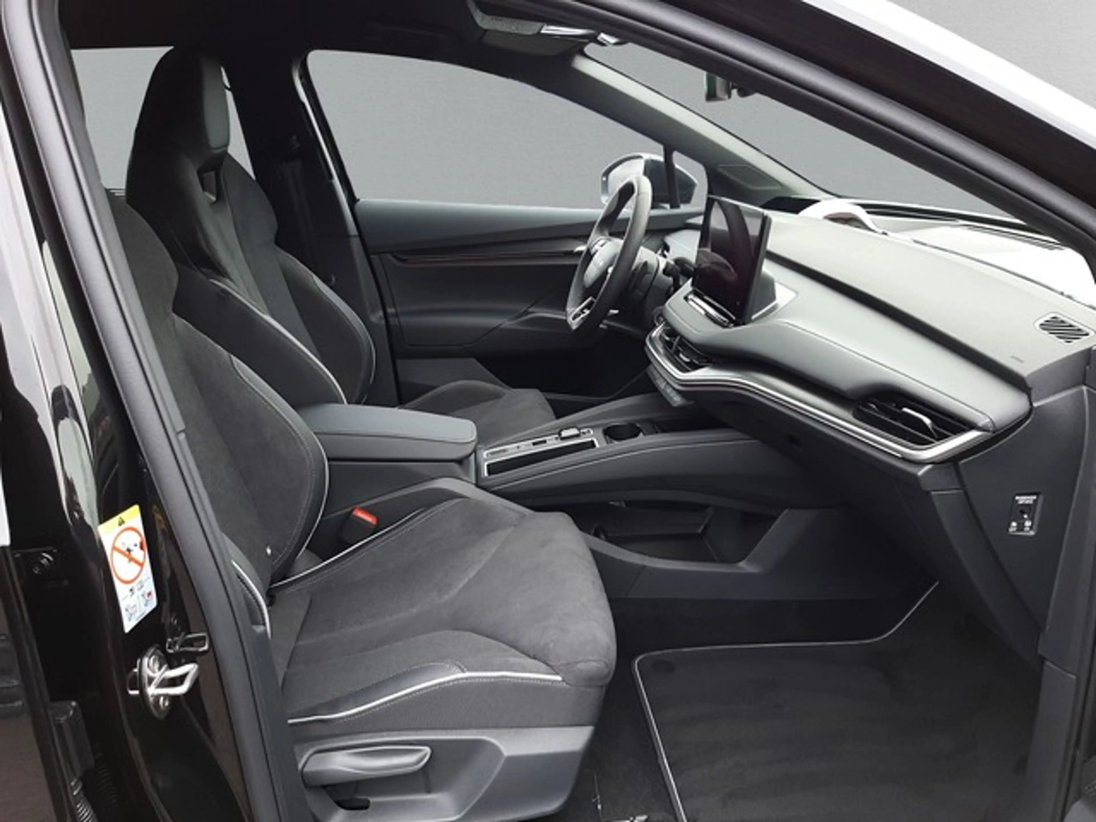Skoda Elroq 85x Sportline AHK Matrix Kamera HuD 21" — photo 7