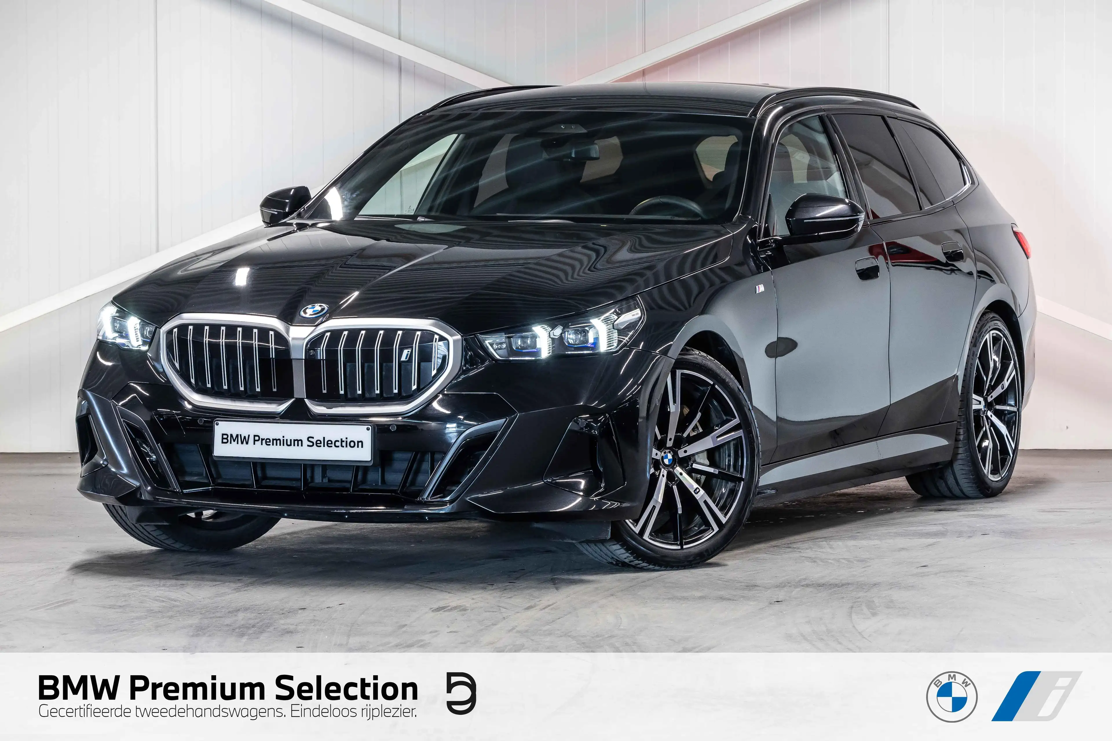 BMW i5 eDrive40 Touring M Sport | PANO |