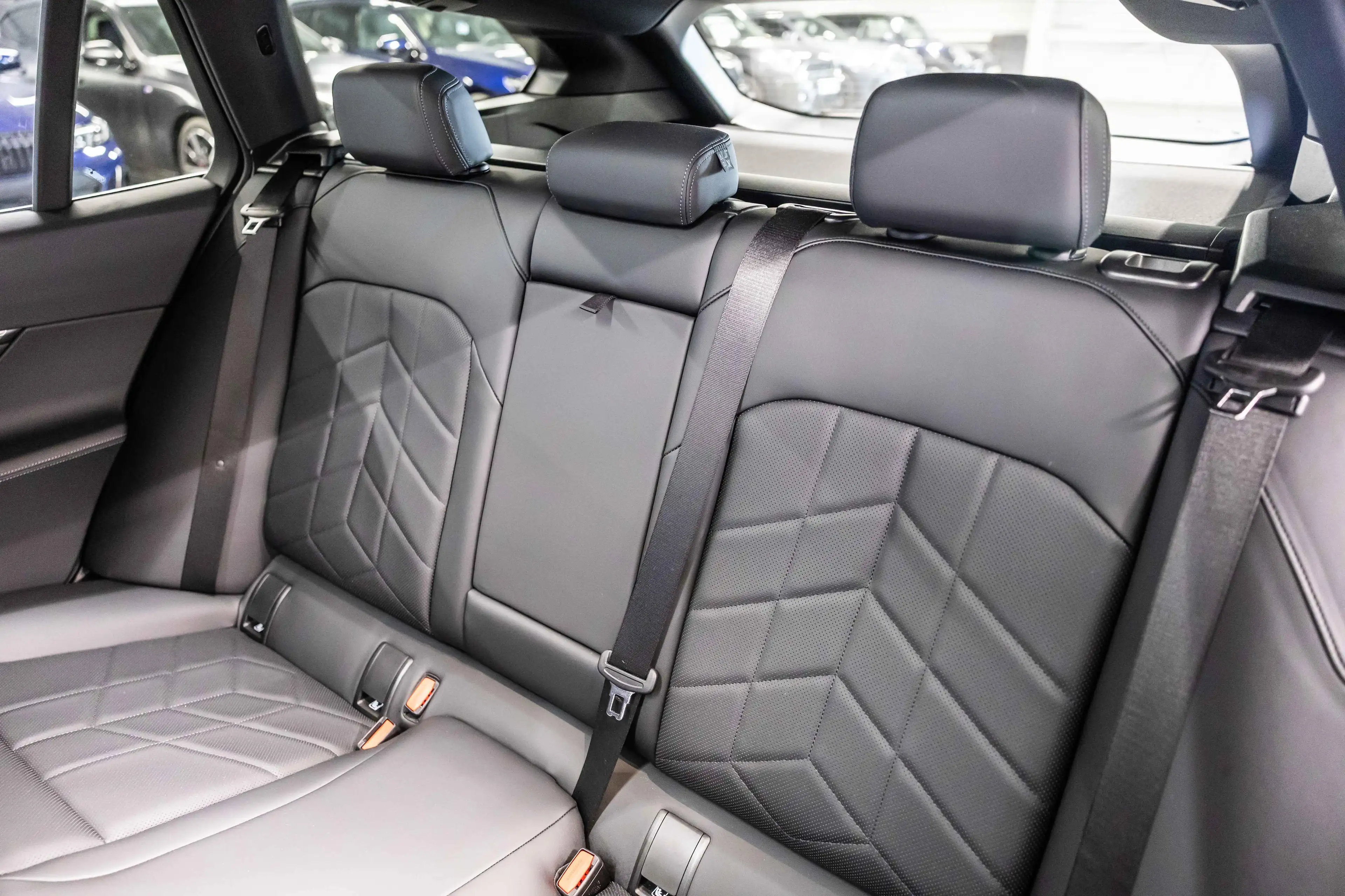 BMW i5 eDrive40 Touring M Sport | PANO | — photo 15