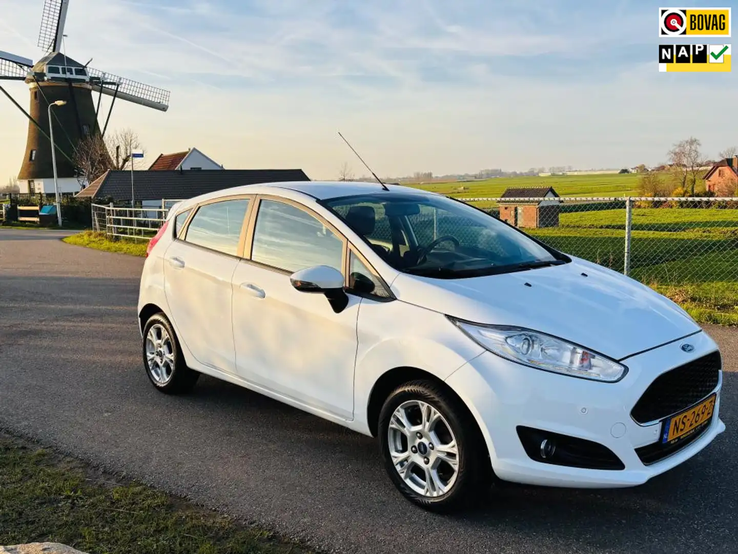 Ford Fiesta 1.0 Style Ultimate|Nette auto|Parkeersensoren voor Bianco - 1