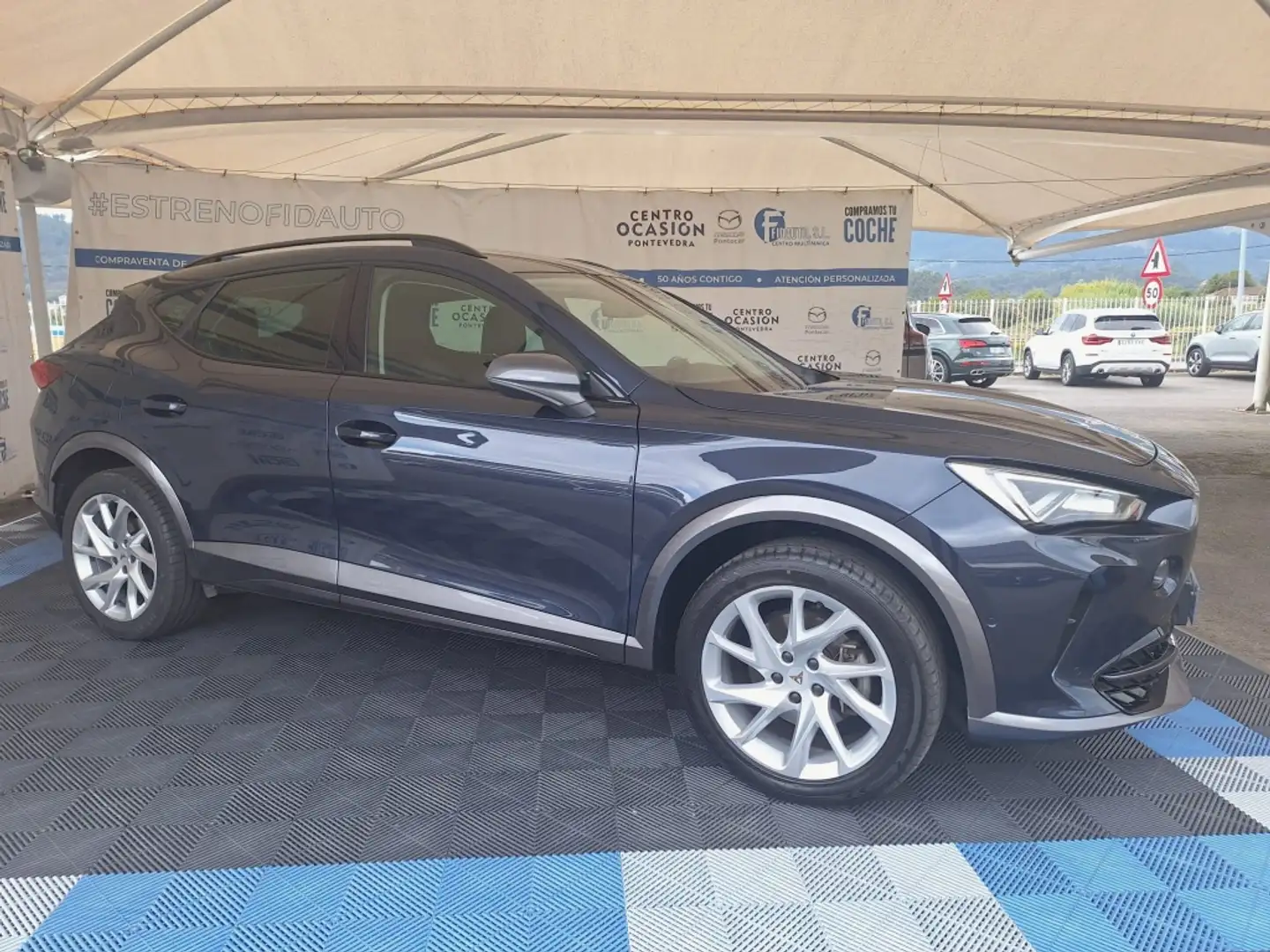 CUPRA Formentor 1.5 TSI 150 Blau - 1