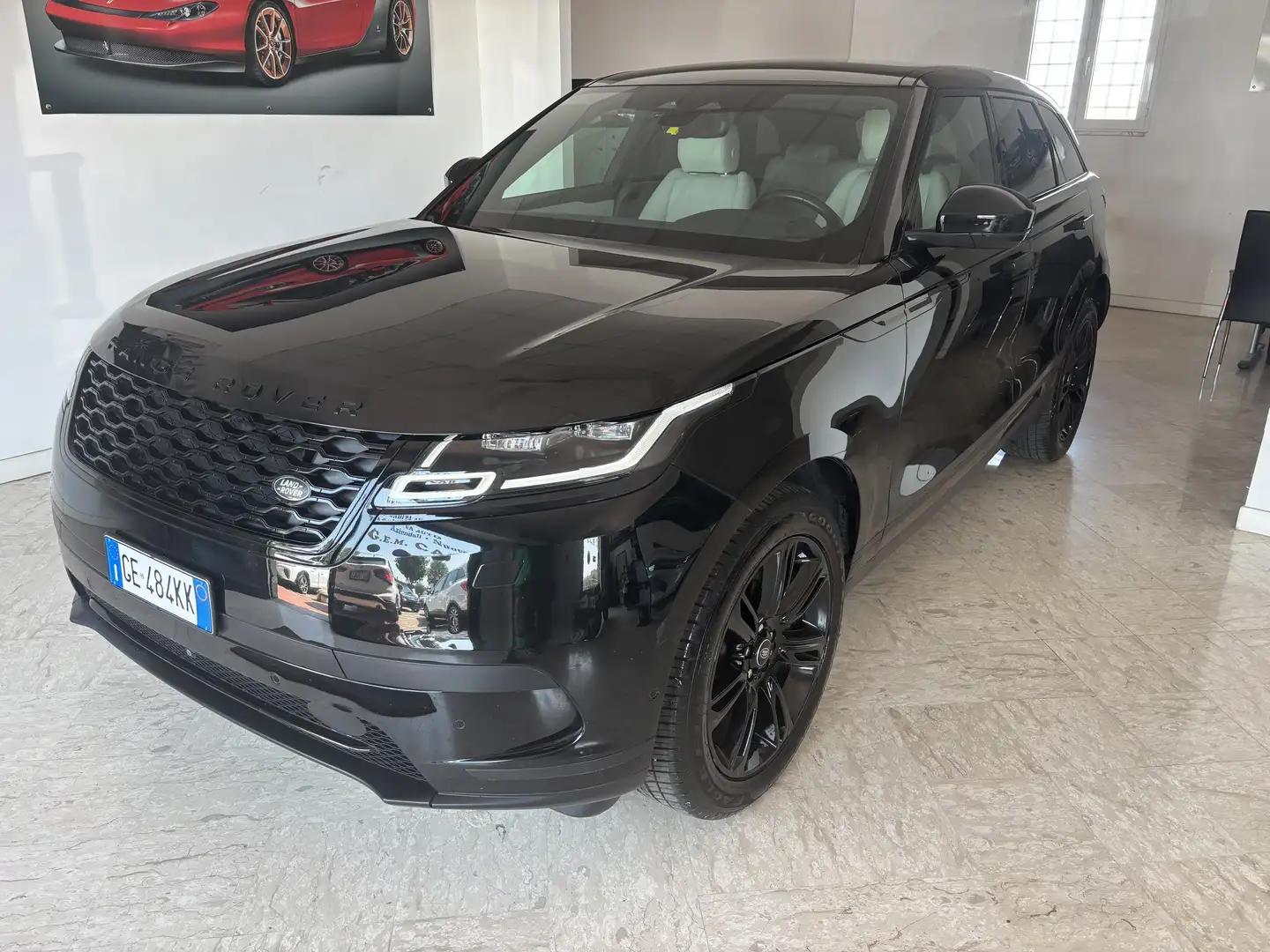 Land Rover Range Rover Velar 2.0d i4 mhev S 4wd 204cv auto Nero - 2