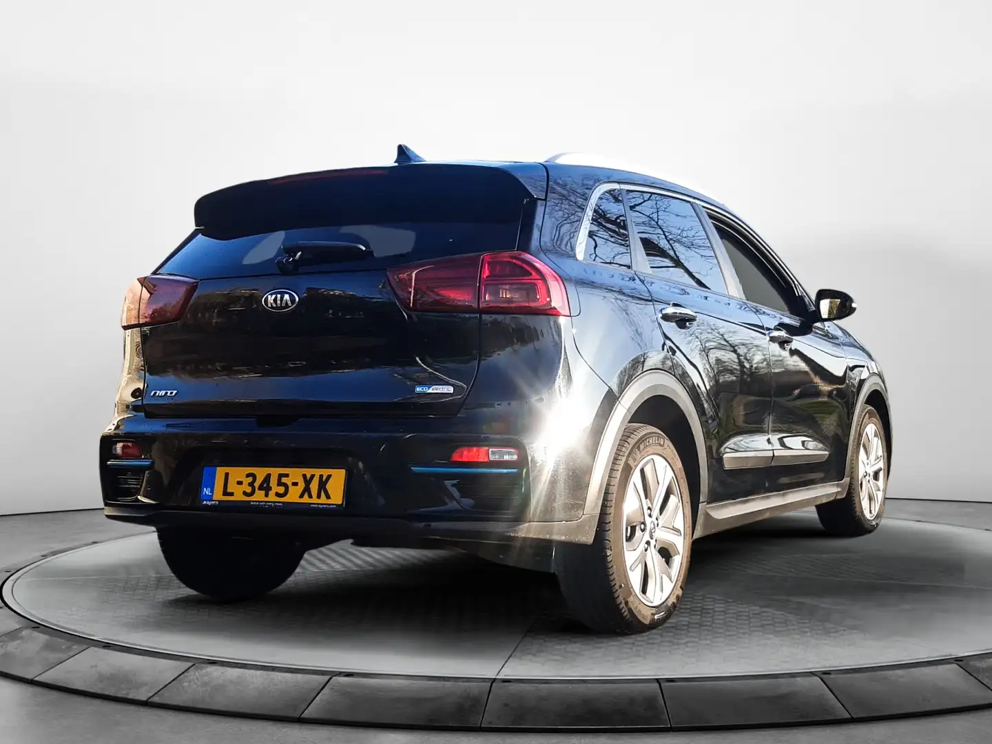 Kia e-Niro DynamicPlusLine 64 kWh (204 PK) 2e-Eig. & Dealer-O Noir - 2