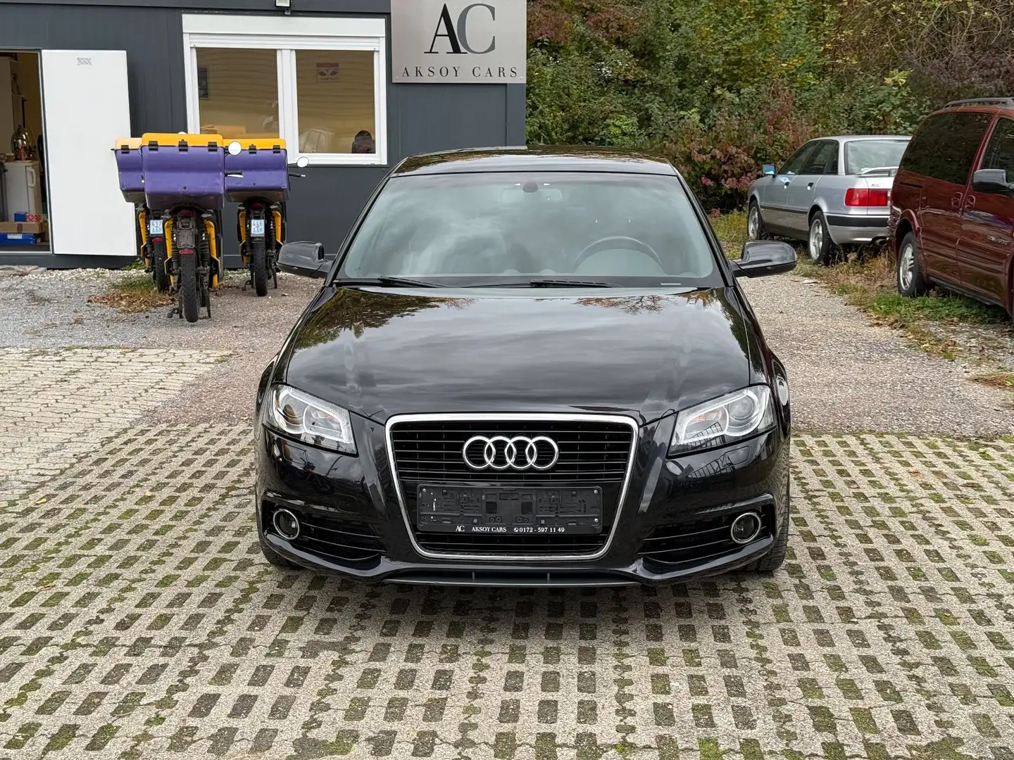 Audi A3 Sportback 2.0TFSI S line Sportpaket plus Navi Schwarz - 1