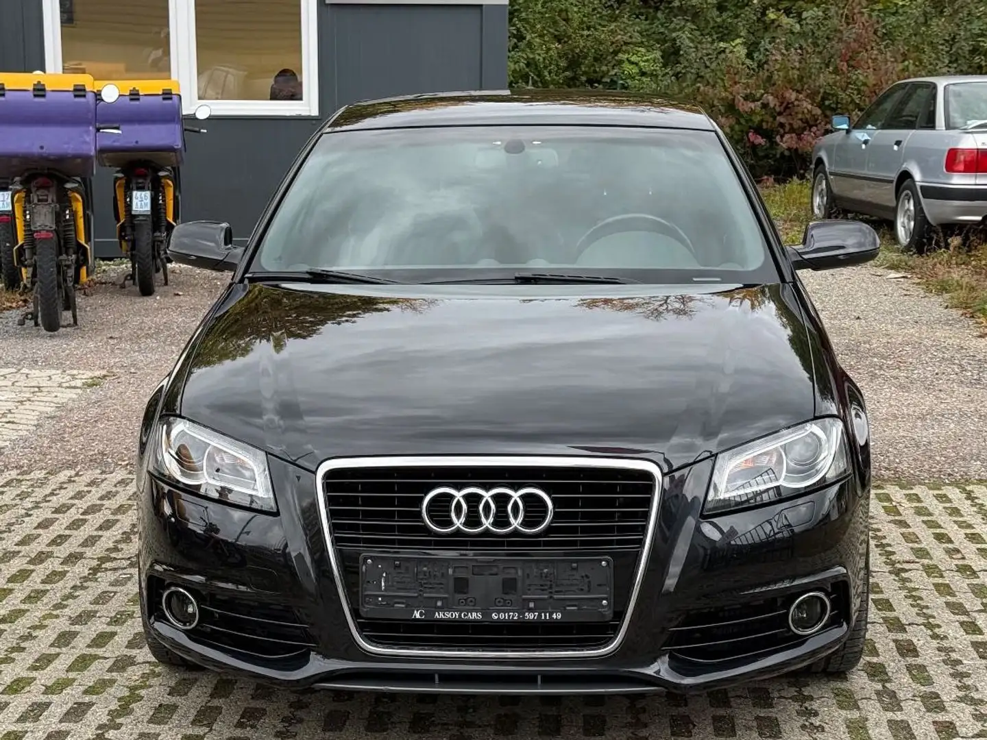 Audi A3 Sportback 2.0TFSI S line Sportpaket plus Navi Černá - 1