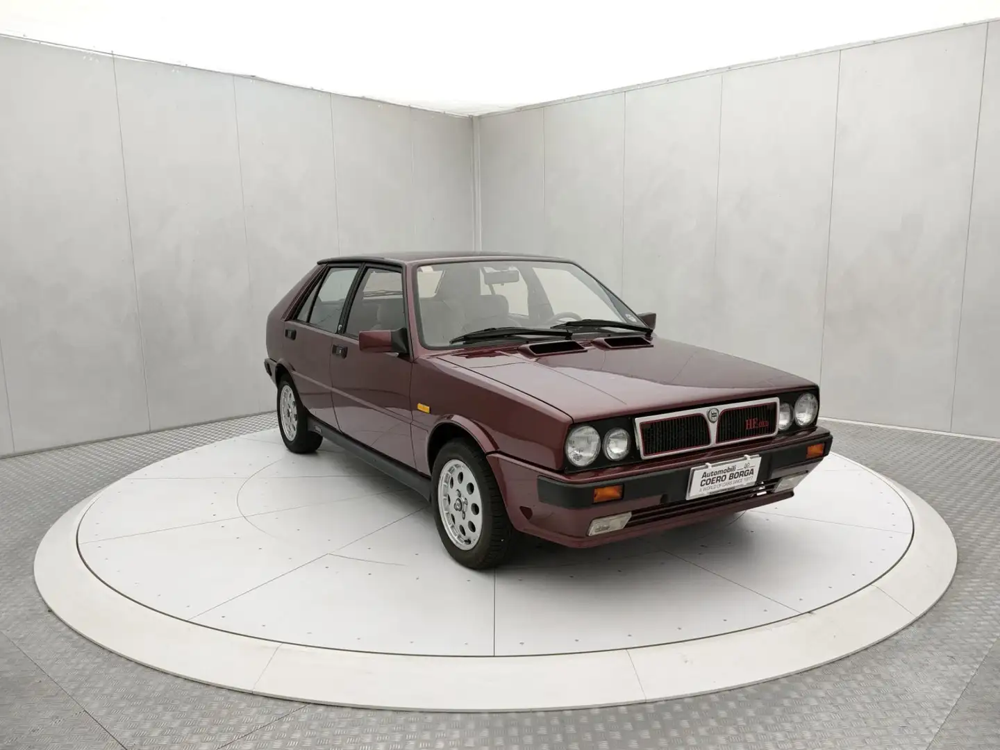 Lancia Delta 2.0i.e. turbo HF 4WD - 1