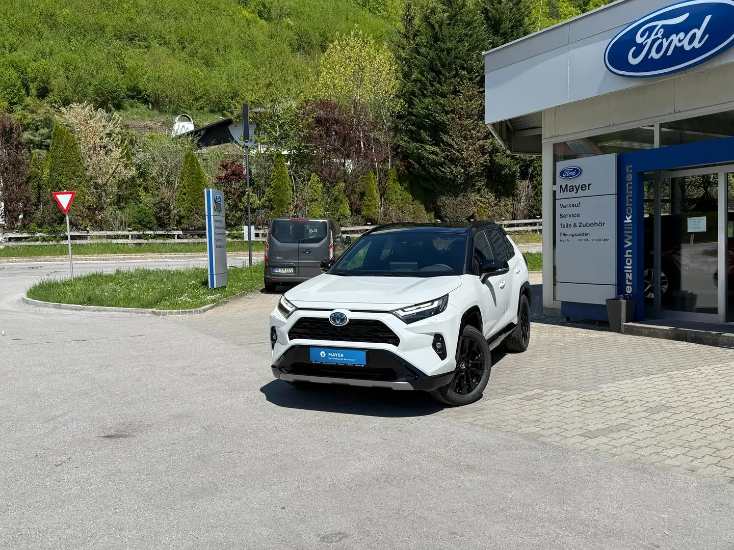 Toyota RAV 4 RAV4 2,5 Hybrid Style 2WD Aut. Weiß - 2