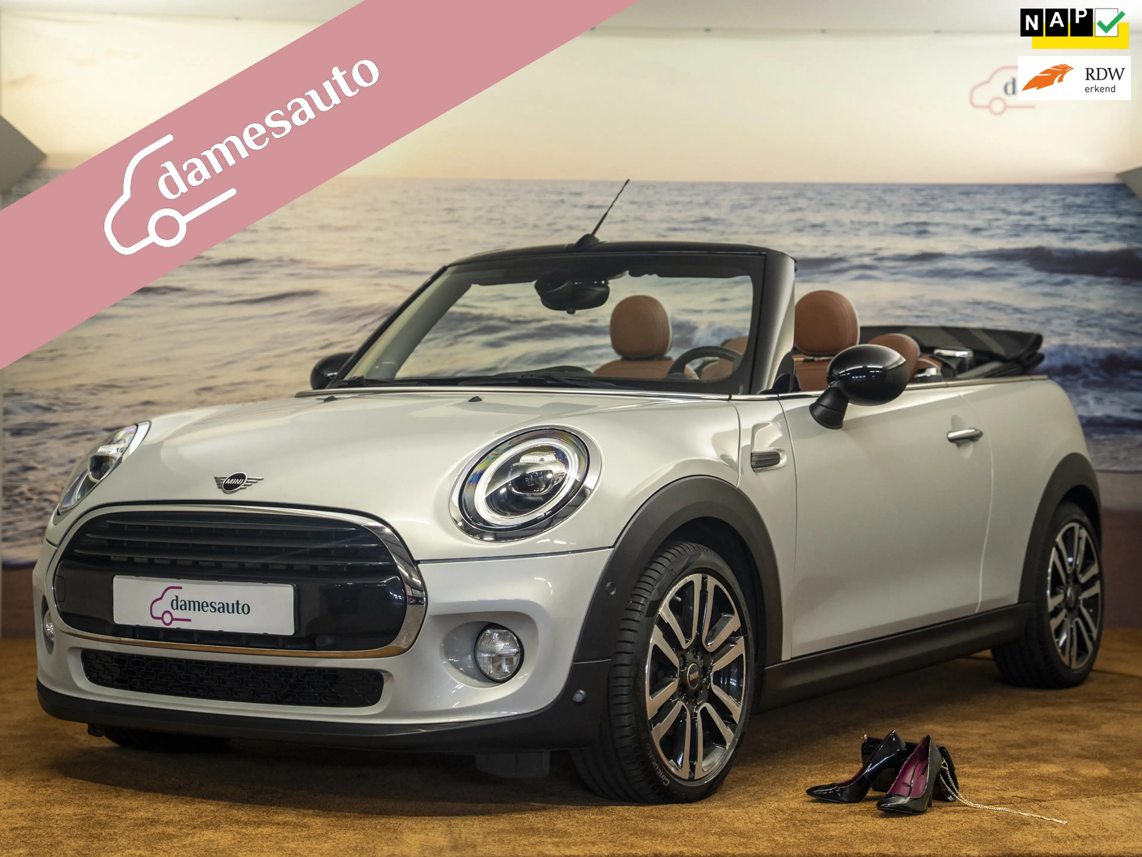 MINI Cooper Cabrio 1.5 1ste eigenaar, NAP, Volledig Leer, Harman card