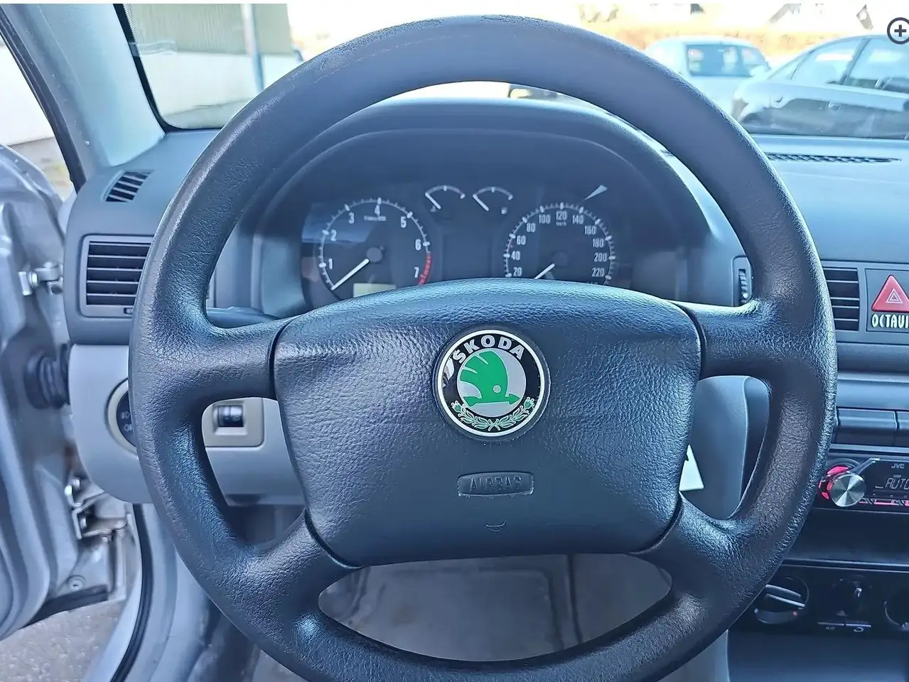 Skoda Octavia 2.0i SLX, foto 2