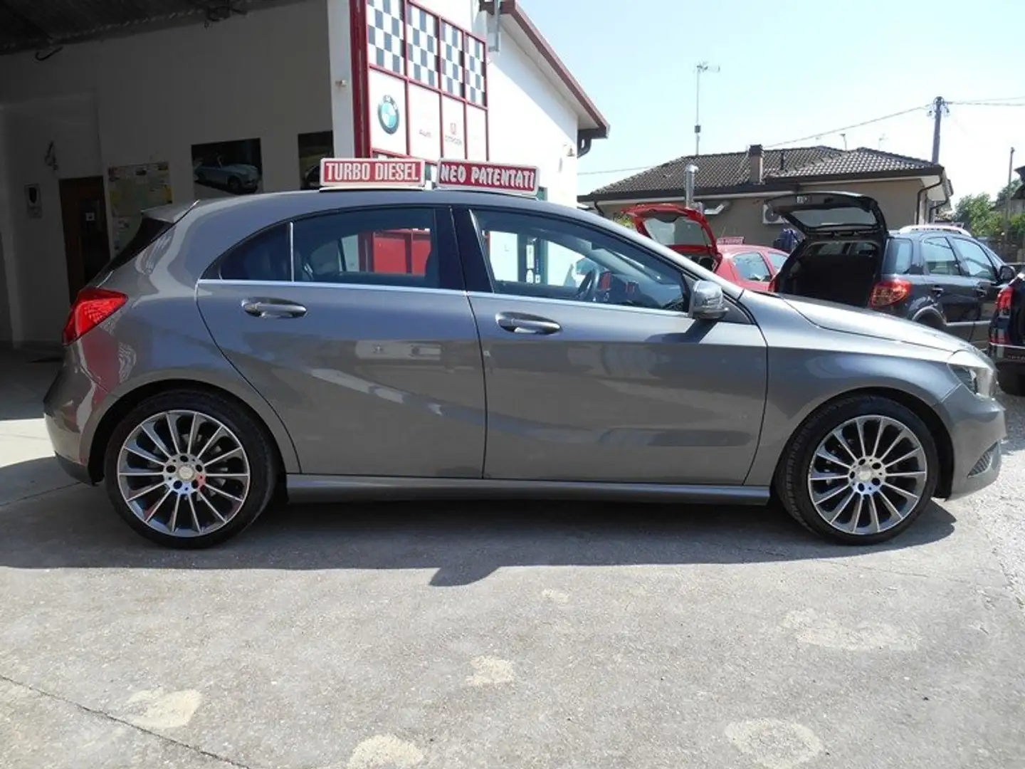 Mercedes-Benz A 180 cdi Sport auto X NEOPATENTATI Grigio - 2