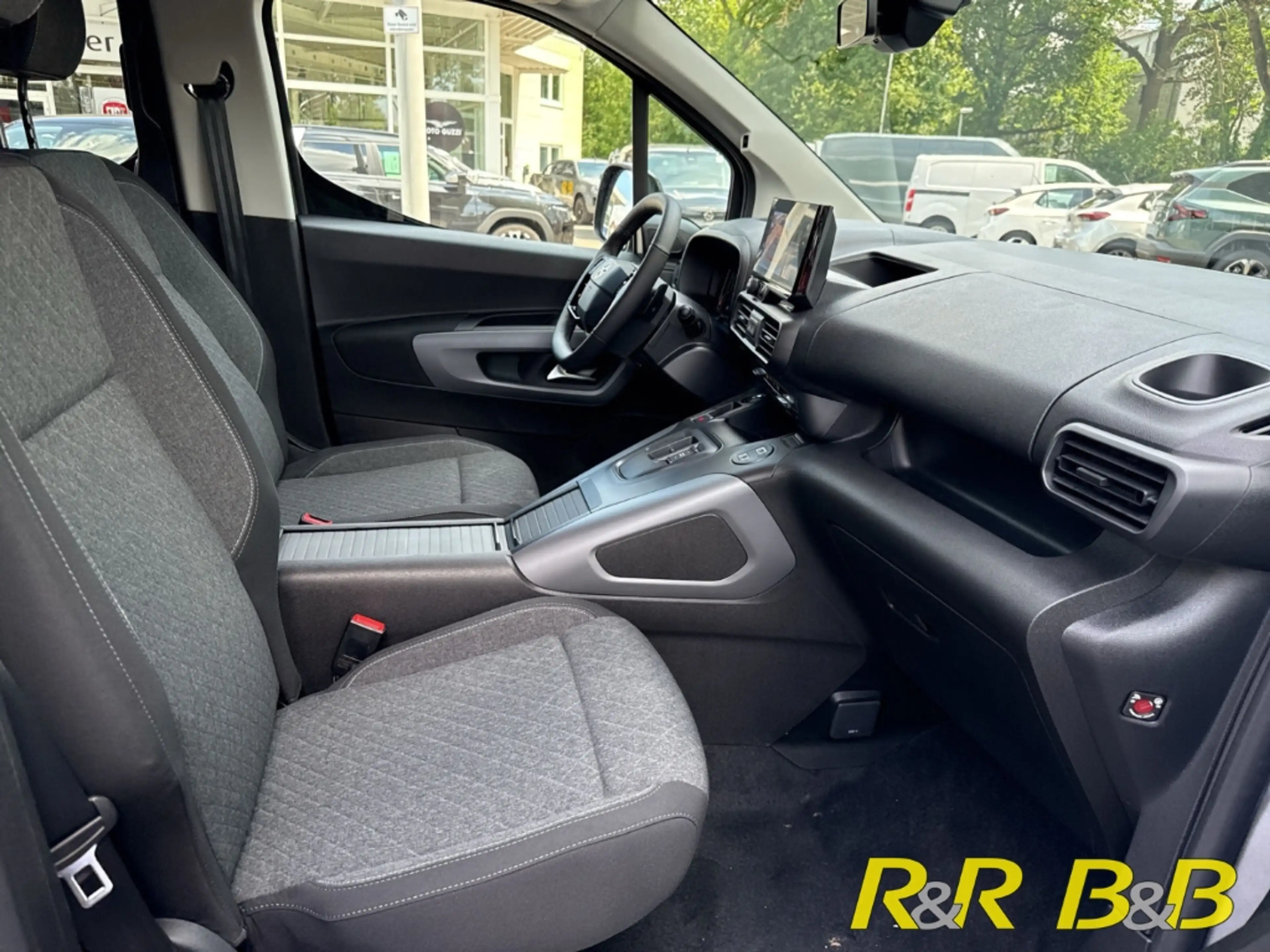Opel Combo Life Edition N1 XL 1.5 D AT NAVI+KLIMA+CARPLAY+DAB+LHZ+ — photo 11