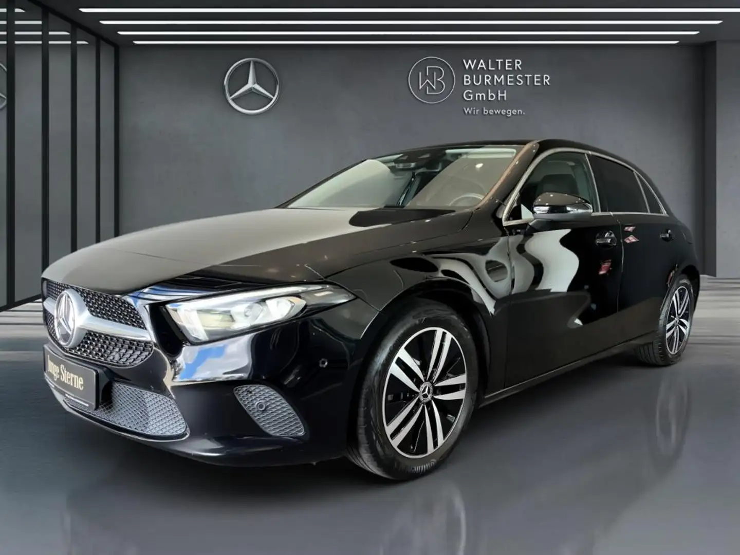 Mercedes-Benz A 200 d Kompaktlimousine +MBUX+KAMERA+SHZ+AUT Schwarz - 2