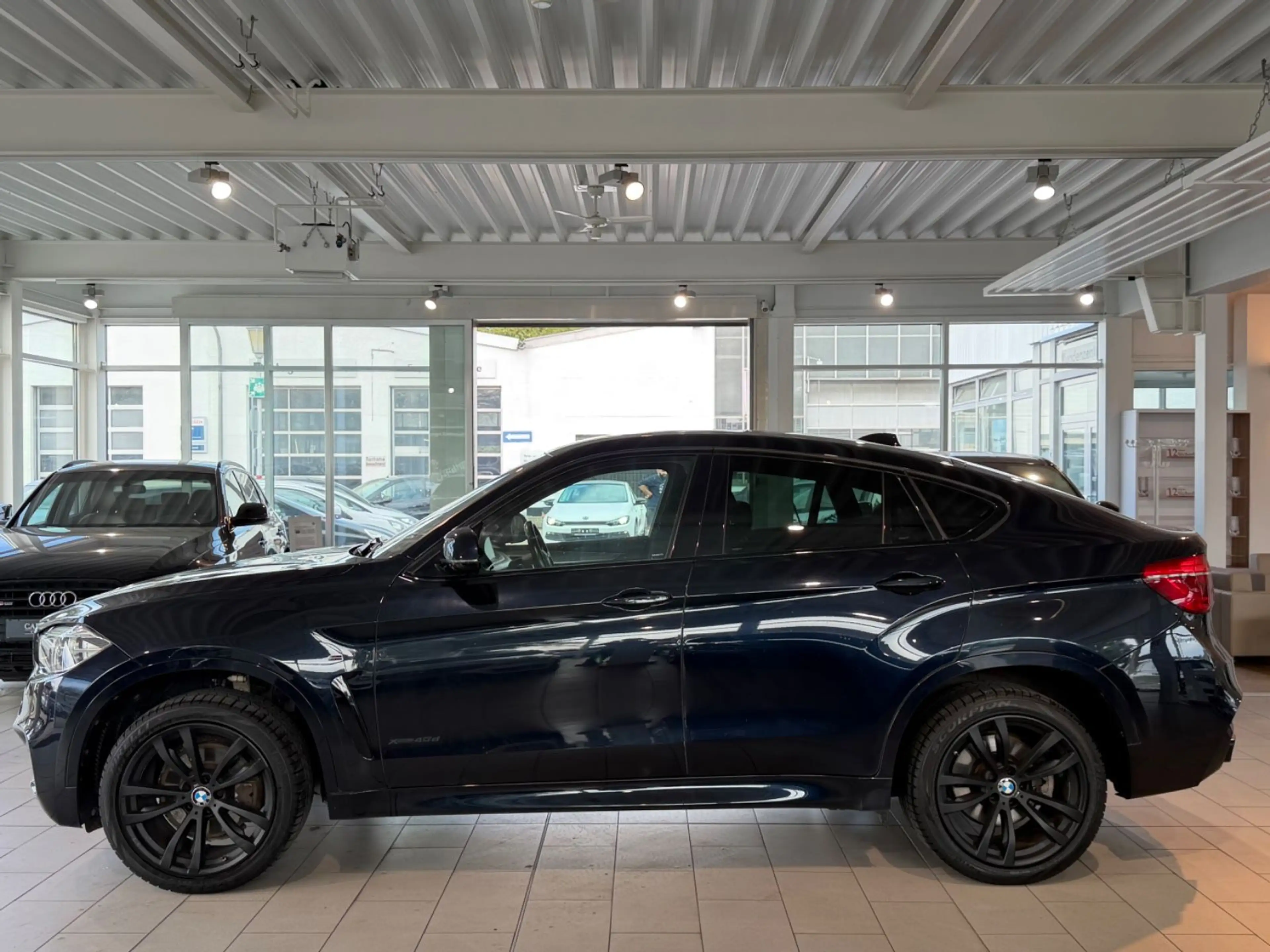 BMW X6 xDrive 40 d* M-PAKET *NAVI*S-DACH*RFK*HEAD-UP — photo 3