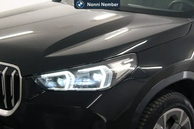 BMW X1 view 5
