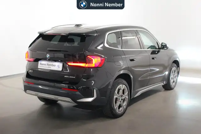 BMW X1 view 3