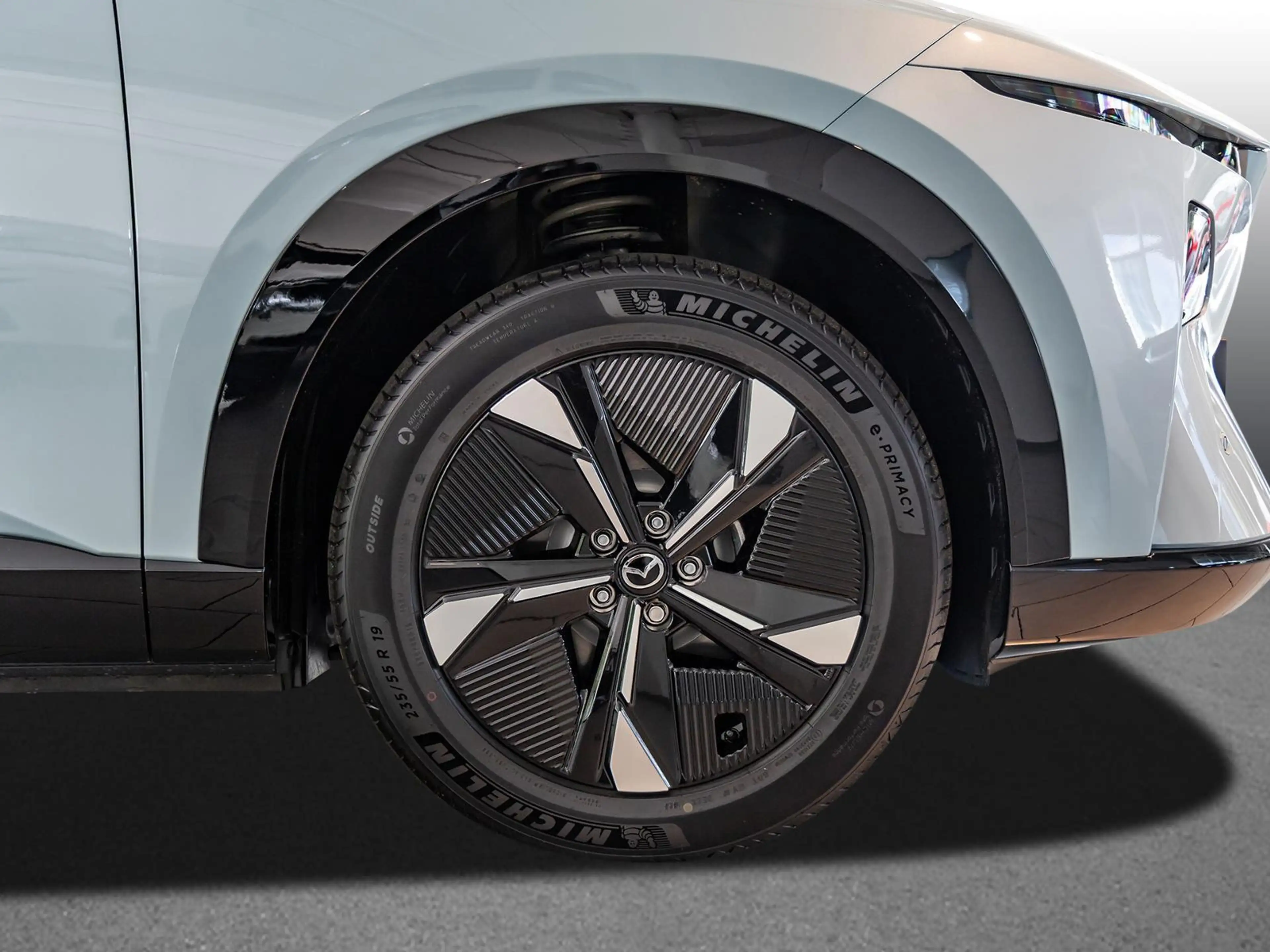 Mazda CX-6e EV Takumi Pano TWA 360° SHZ KHZ BT HUD — photo 5