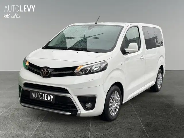 Toyota Proace view 2