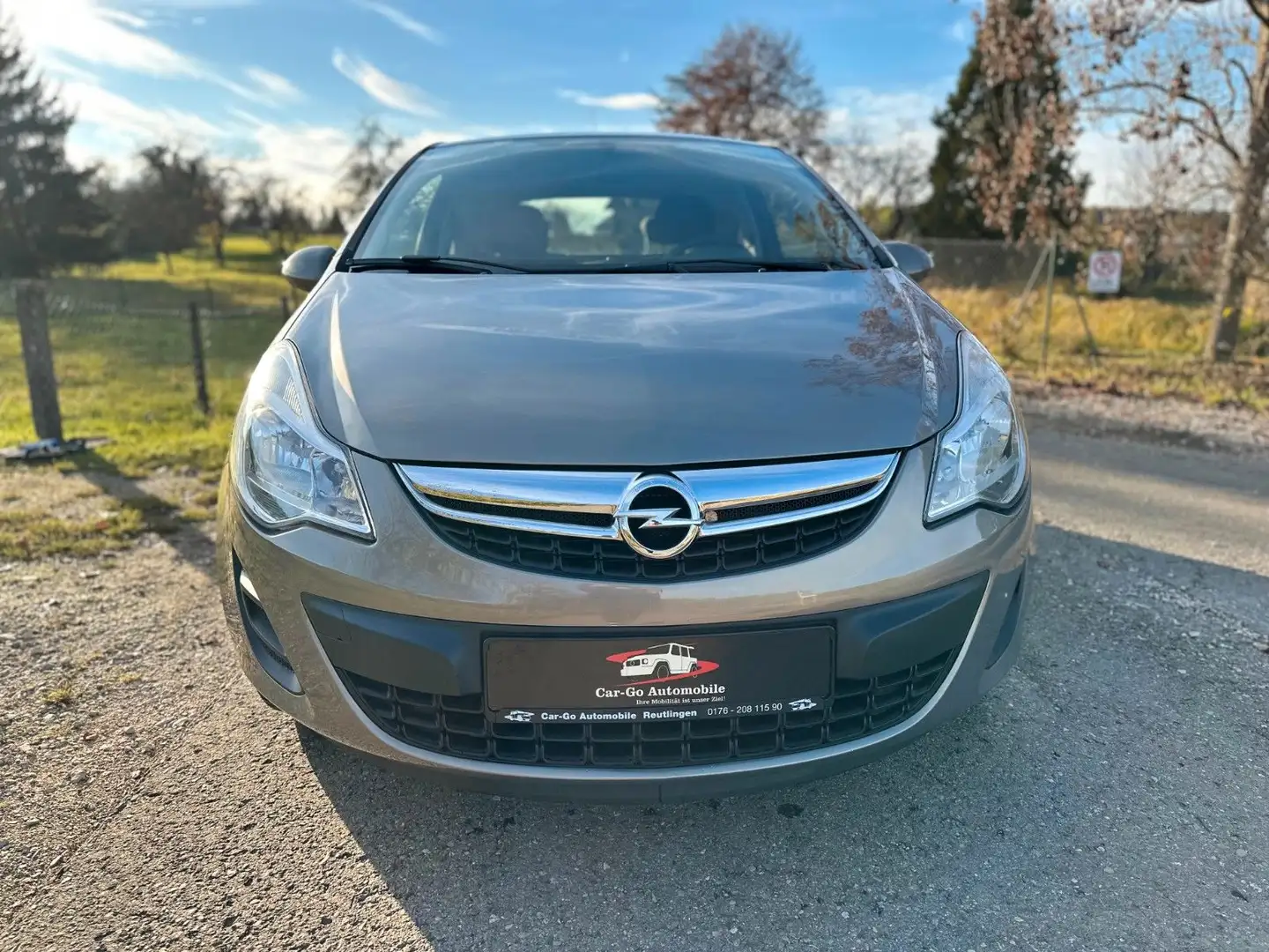 Opel Corsa D Active*Klima*Tempomat*wenig KM*SH gepfl. Brun - 1