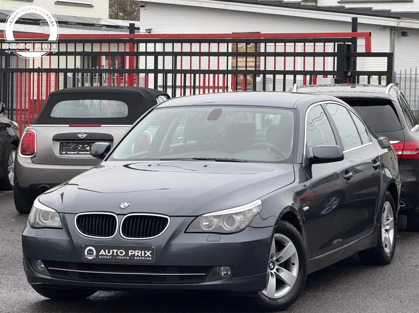 BMW 525 dA LCi Pack Sport Navi PDC Cuir Carnet Gris - 1