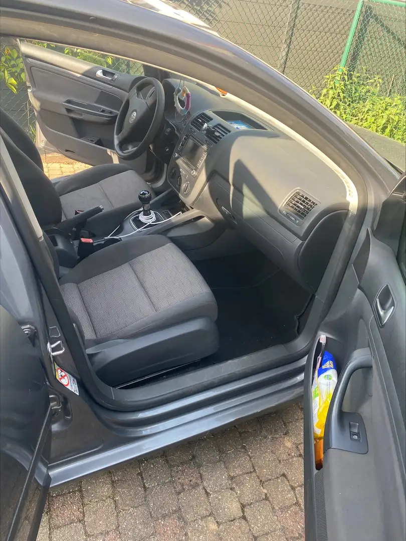 Volkswagen Golf Golf 1.9 TDi United Gris - 2