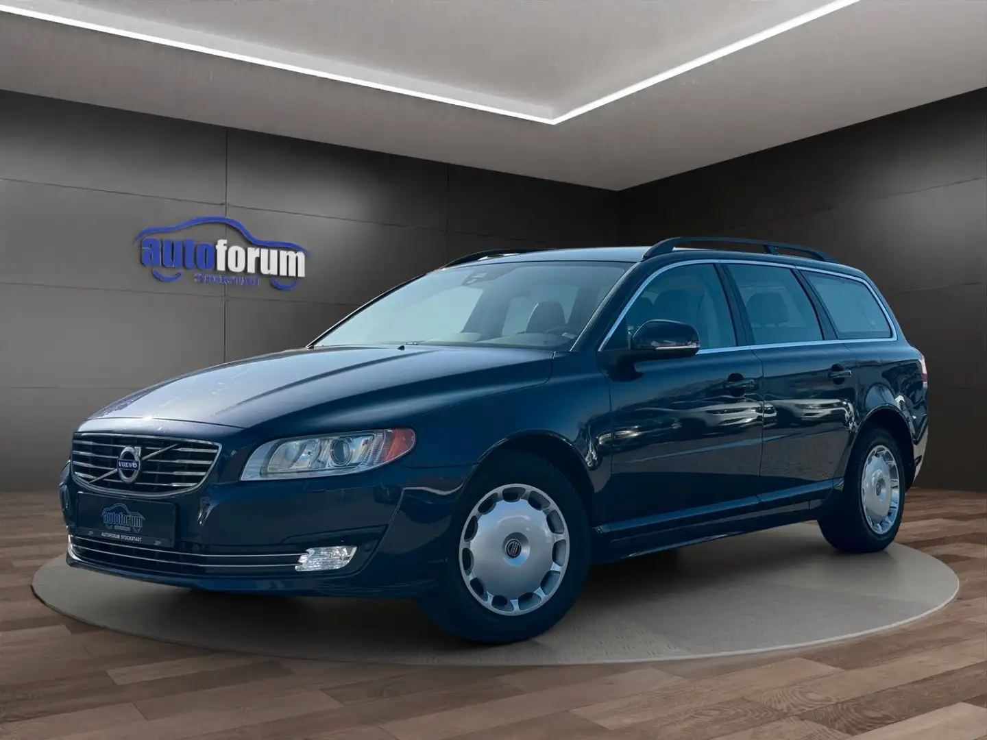 Volvo V70 Kombi Momentum AUT.°BI-XENON°NAVI°LEDER°SHZ Blau - 1