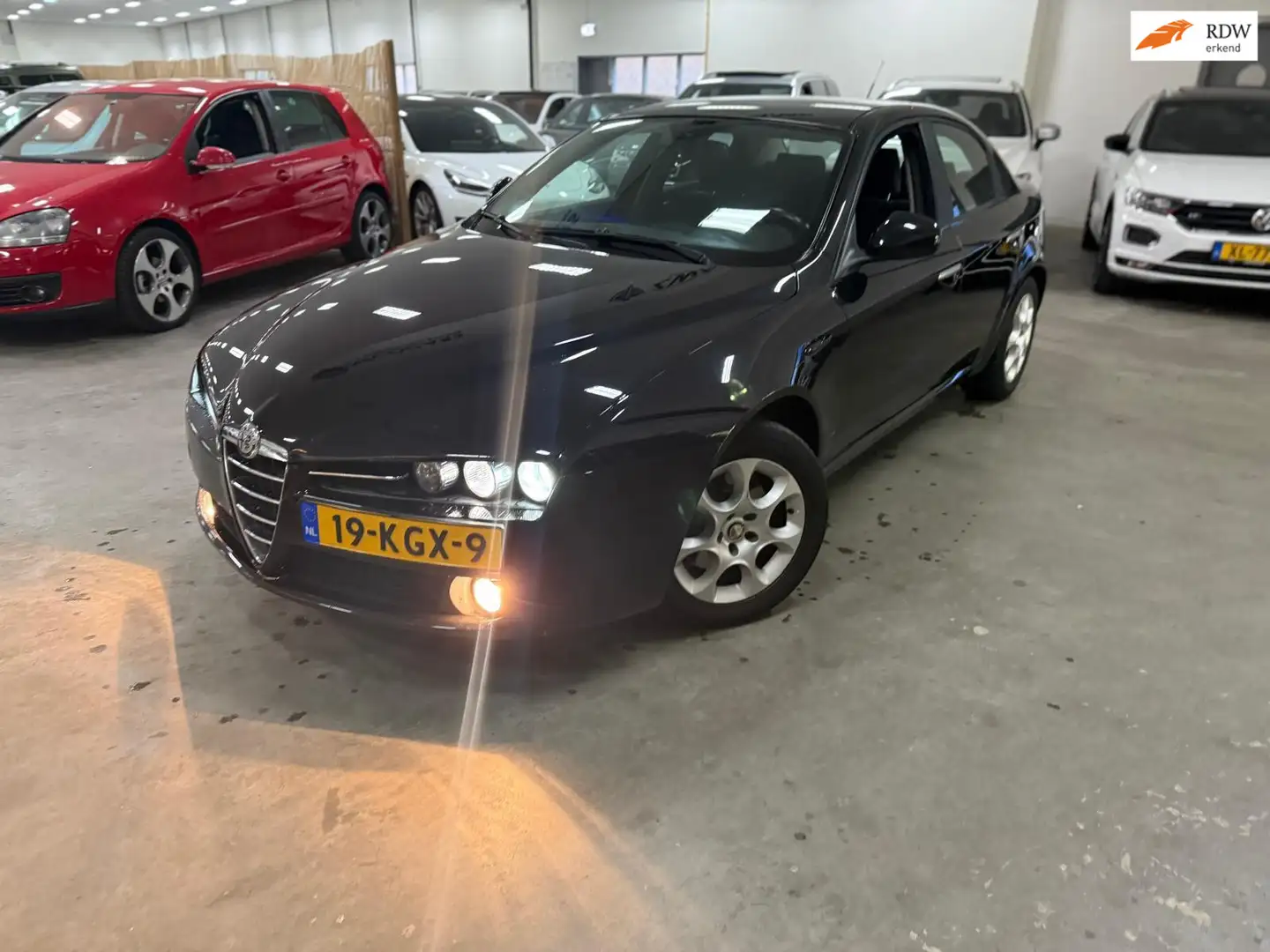 Alfa Romeo 159 2.2 JTS Business / AIRCO / RIJDT SCHAKELT GOED / N Zwart - 1
