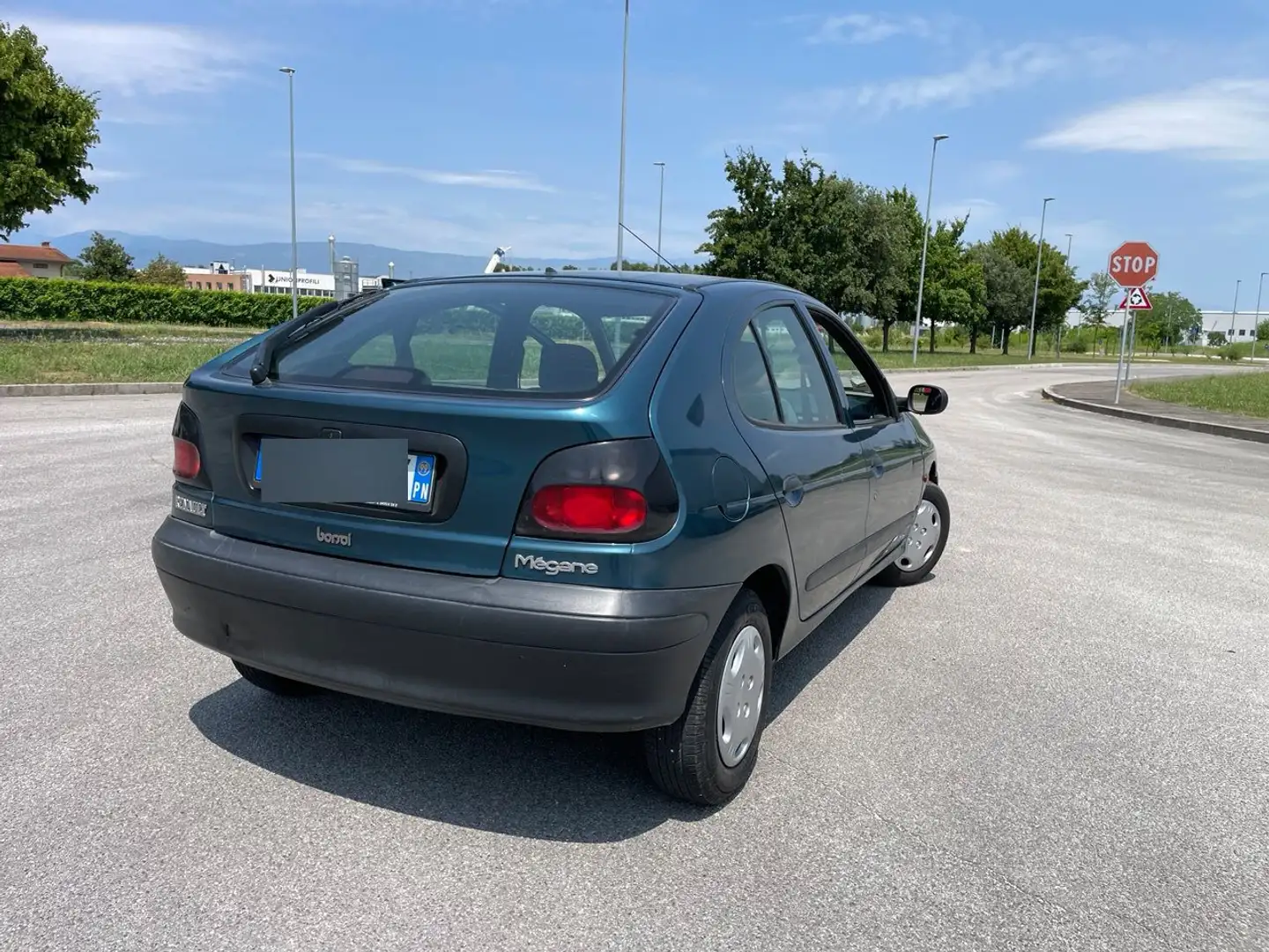 Renault Megane Megane I 1996 Berlina 1.4 RN c/AC Verde - 2