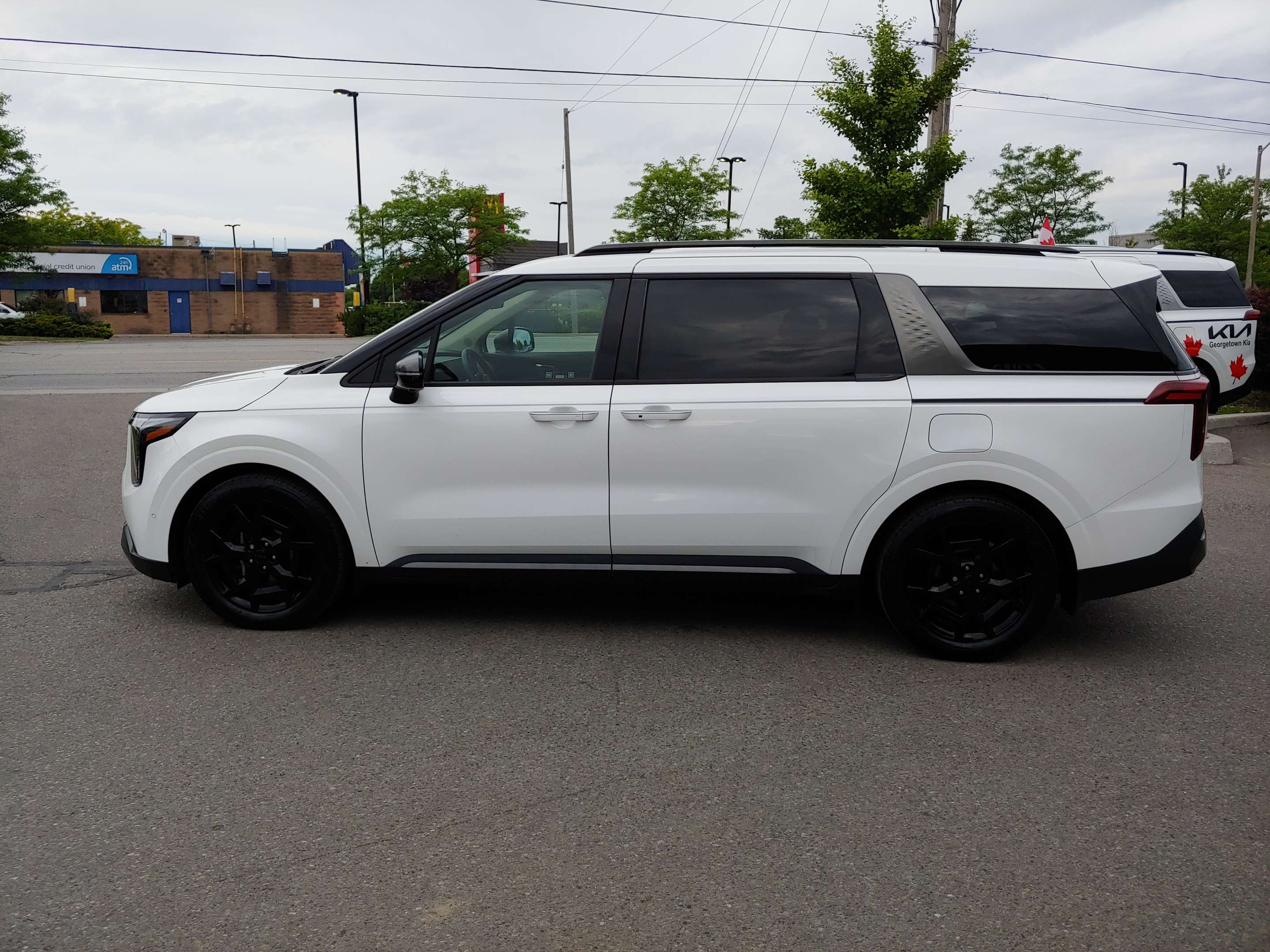 2025 Kia Carnival
