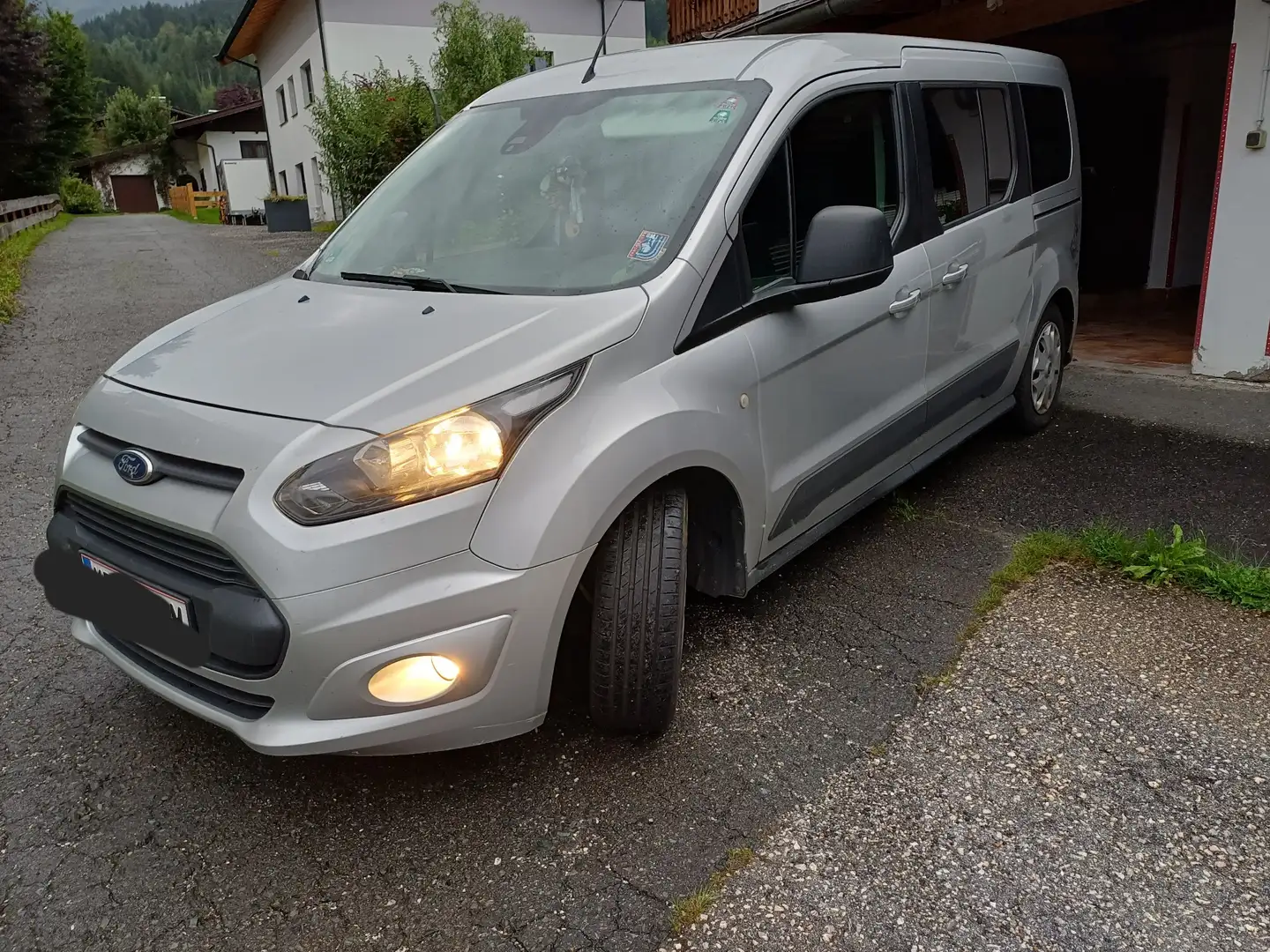 Ford Tourneo Connect Grand Trend 1,6 TDCi - 1