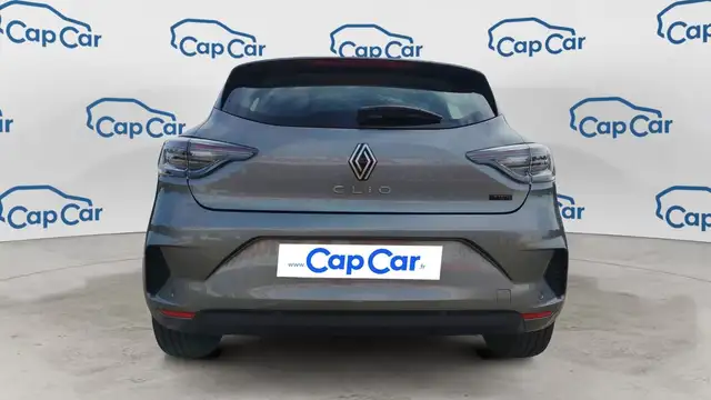 Renault Clio view 3