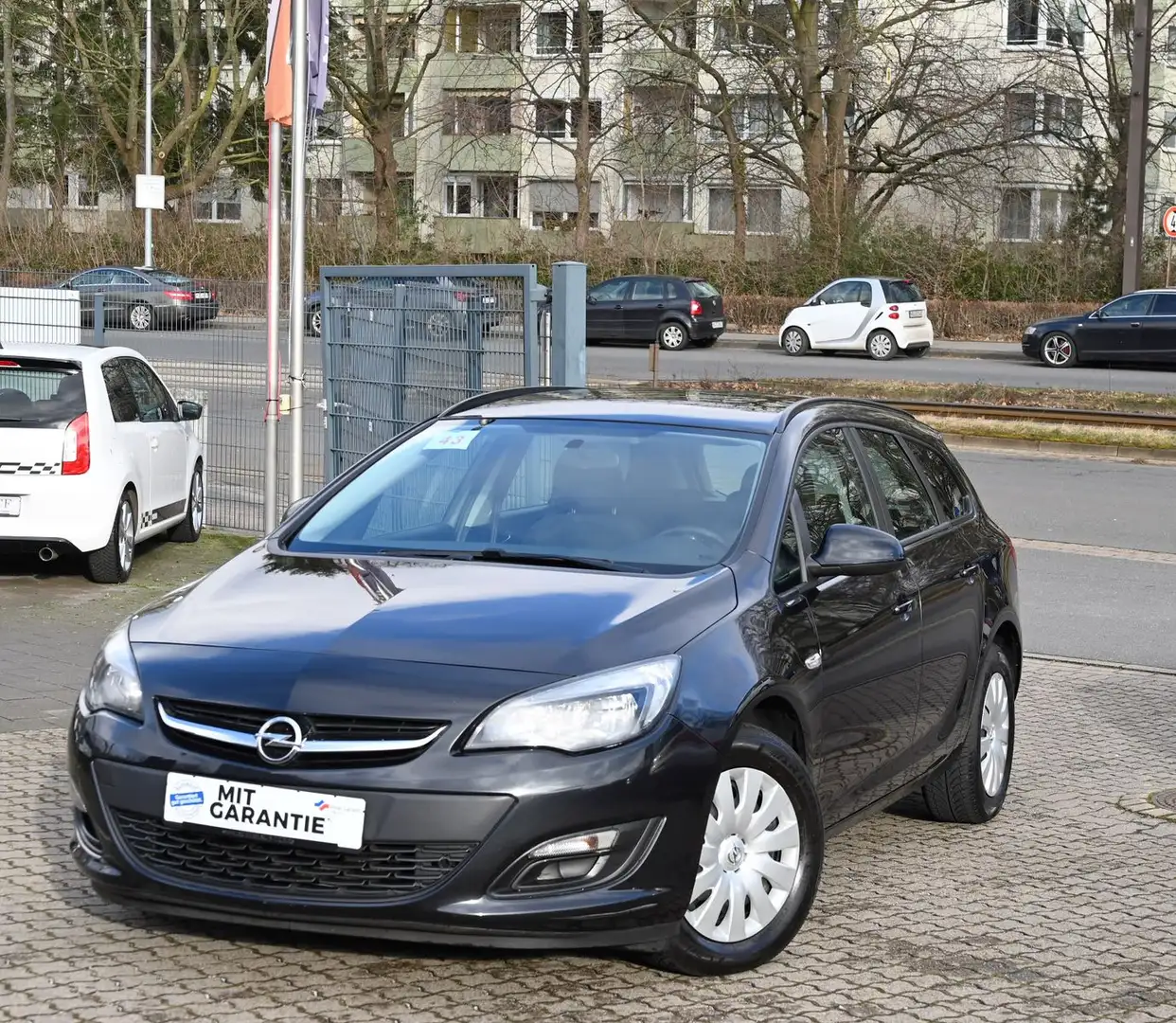 Opel Astra J Sports Tourer 1.6 CDTI Edition Noir - 2