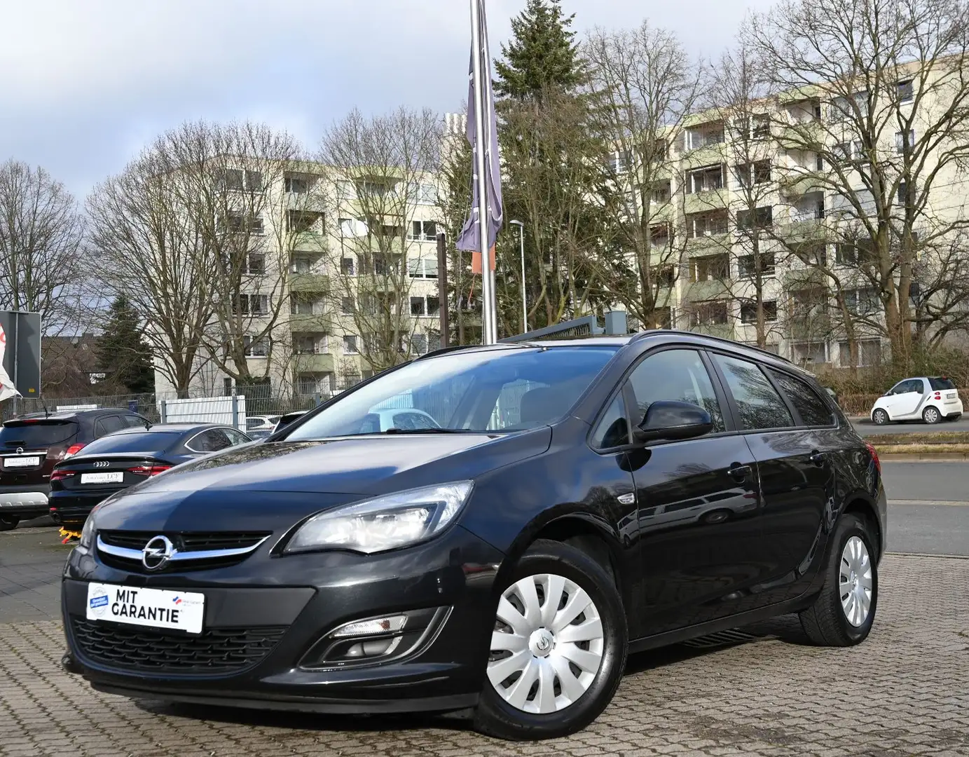 Opel Astra J Sports Tourer 1.6 CDTI Edition Noir - 1