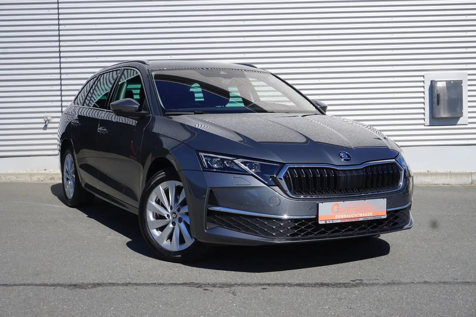 Skoda Octavia 1.5 TSI 150 PS Facelift/AHK-Vor/MatrixLED Gris - 2