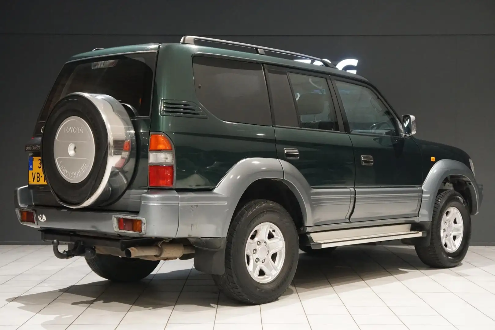 Toyota Land Cruiser LandCruiser 90 3.0 HR Window Van Зелёный - 2