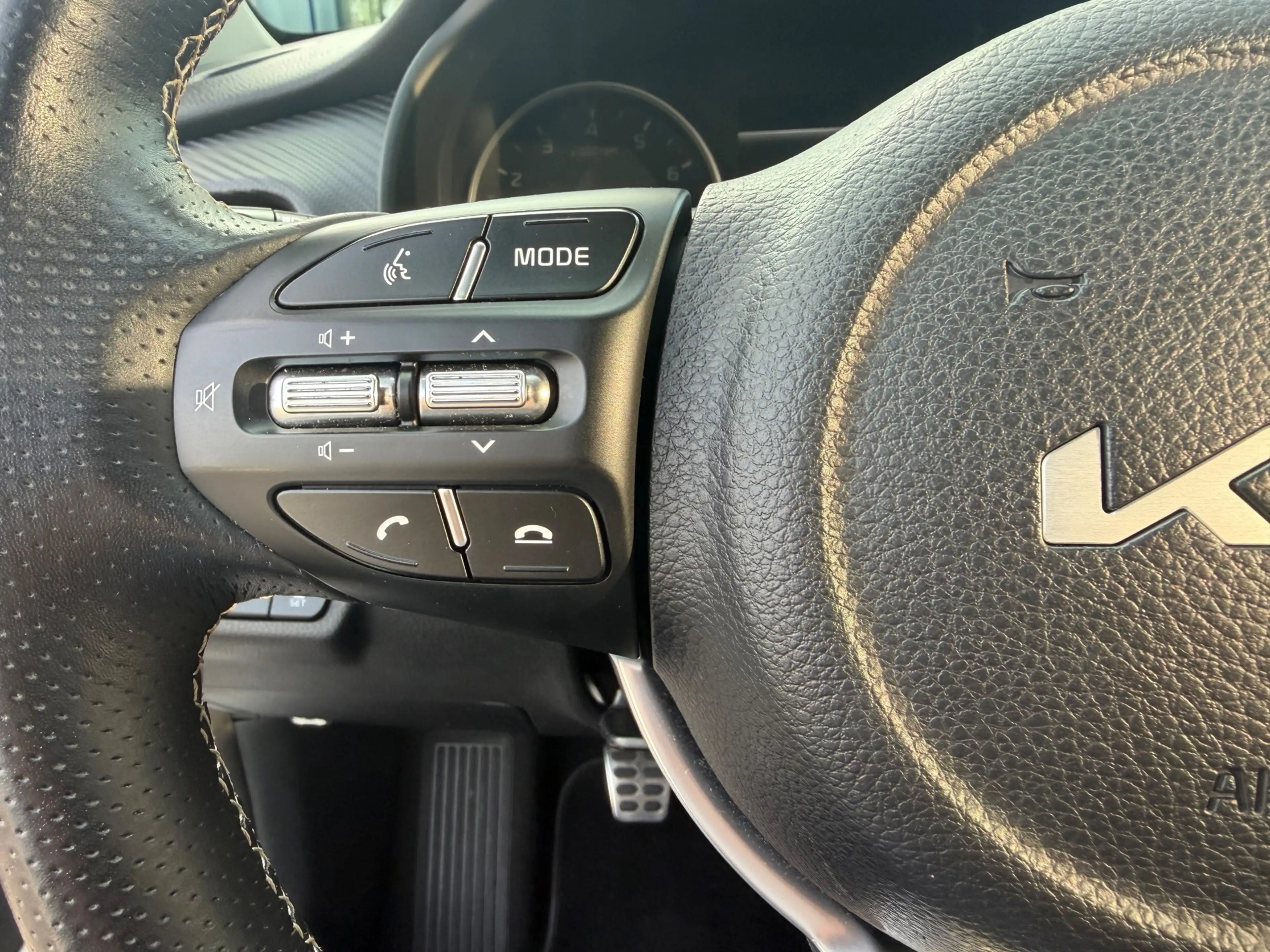 Kia Stonic 1.0 T-GDi MHEV GT-Line Airco Navi Camera Cruise — photo 6
