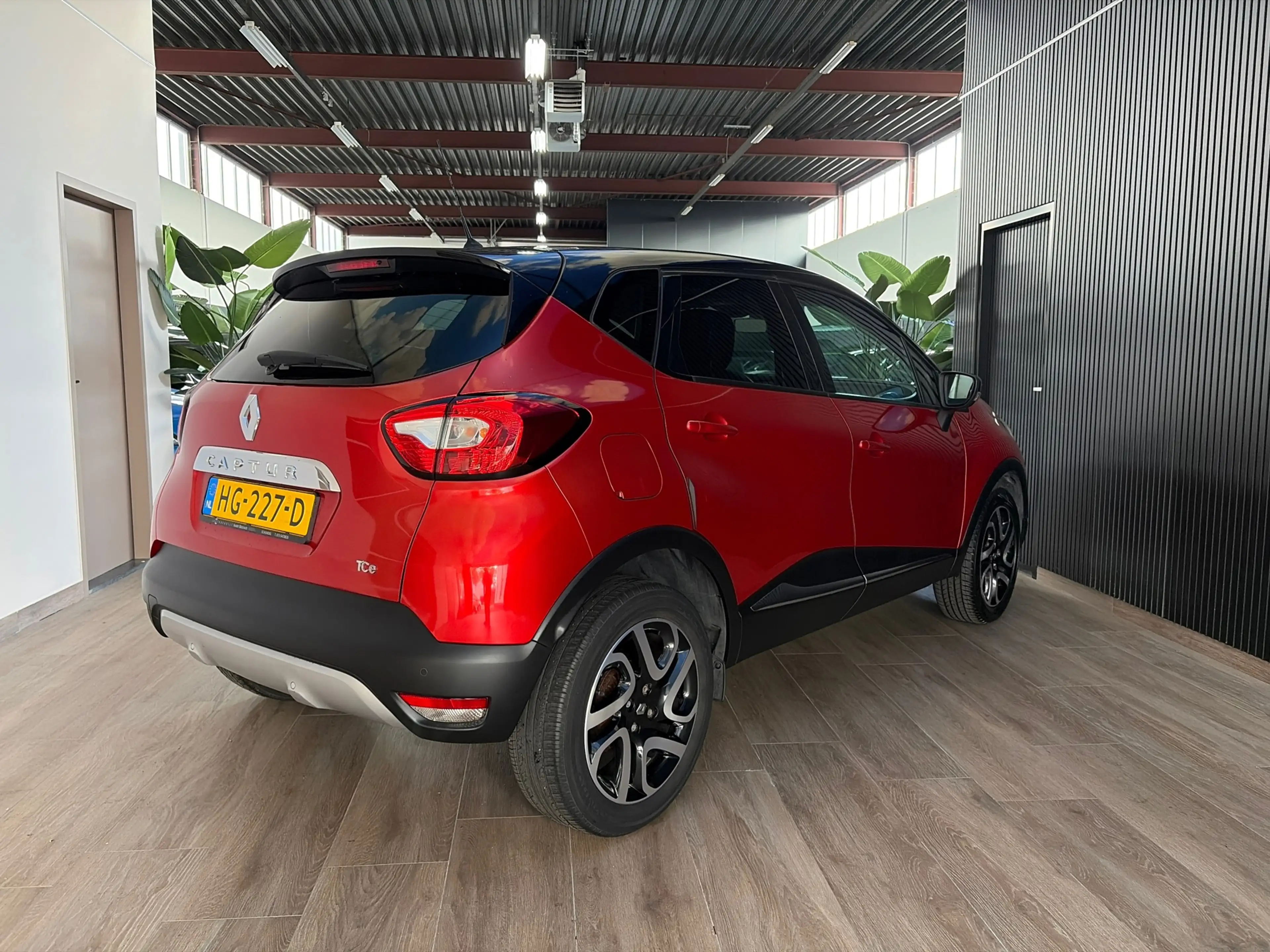 Renault Captur 0.9 TCe Xmod, Leder,camera,Stoelverw,navigatie,key — photo 7