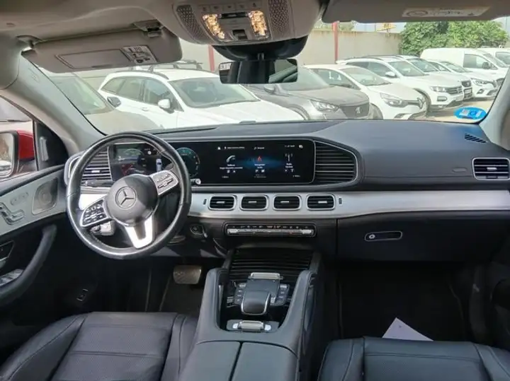 Mercedes-Benz GLE 2023, foto 8