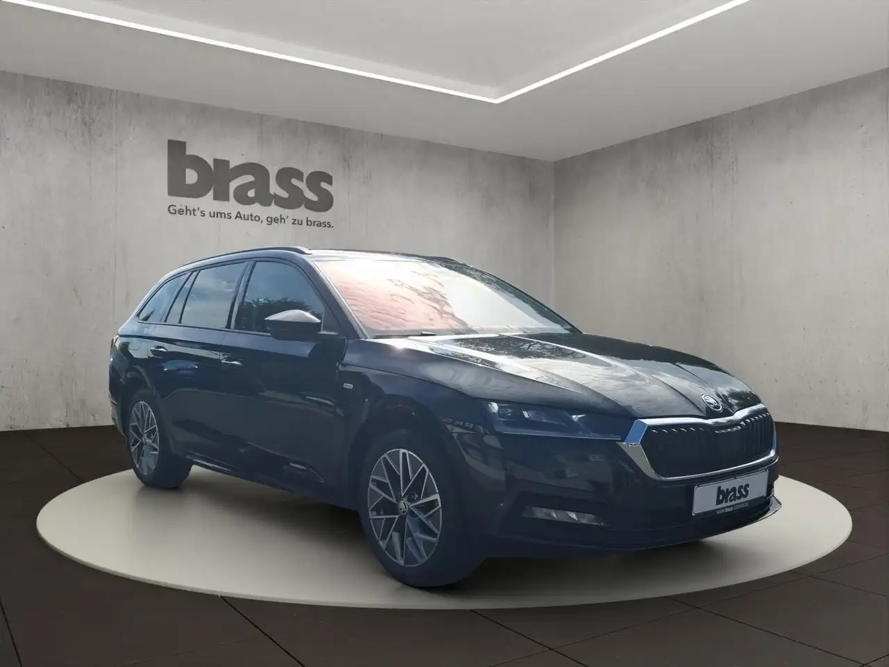 Skoda Octavia Combi Ambition 1.5 e-TEC 110 kW, миниатюра 7