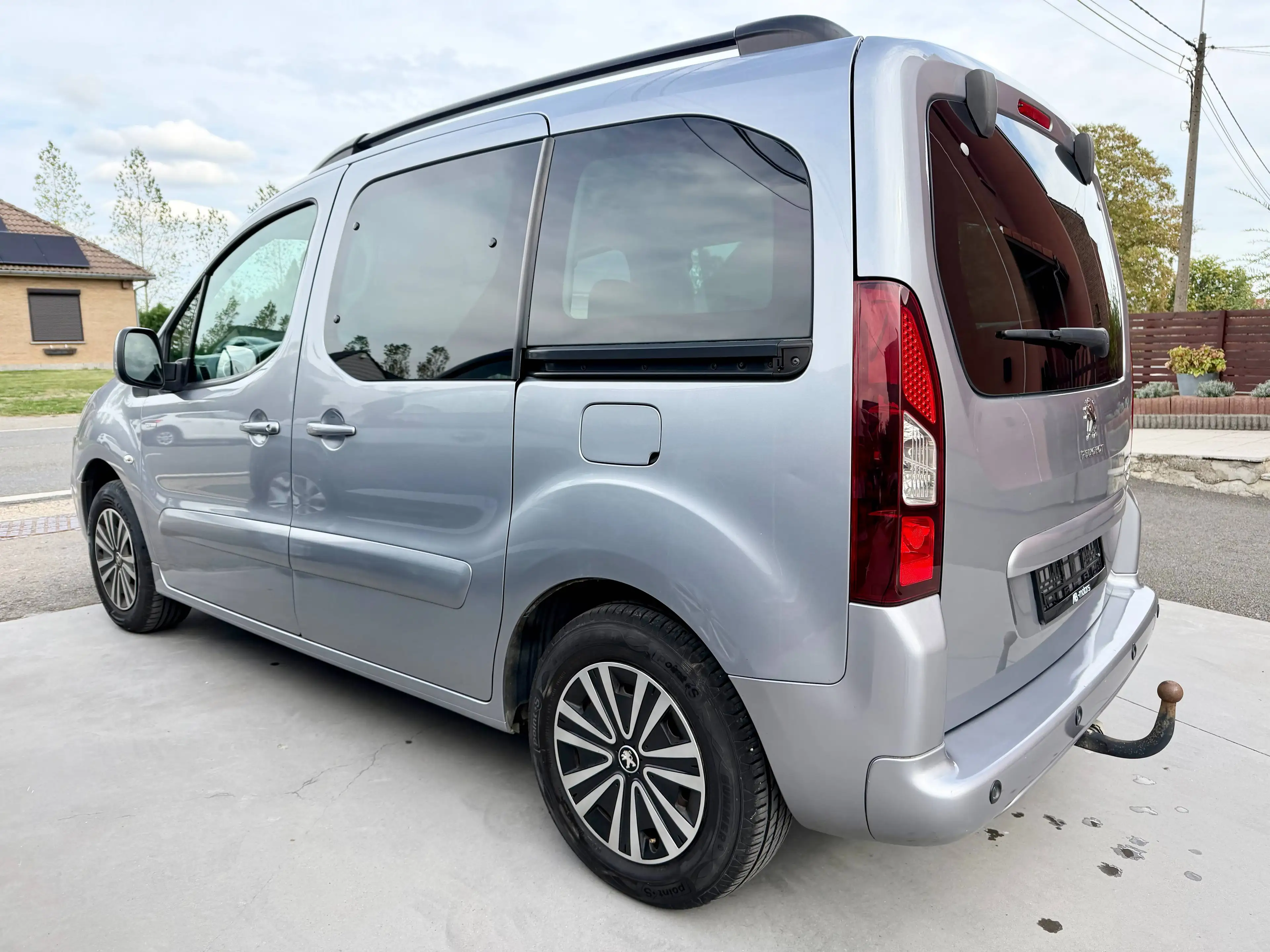 Peugeot Partner Tepee 1.6 BlueHDi Style*1er PROP*NAVI*AIRCO*LED*GARANTIE* — photo 6