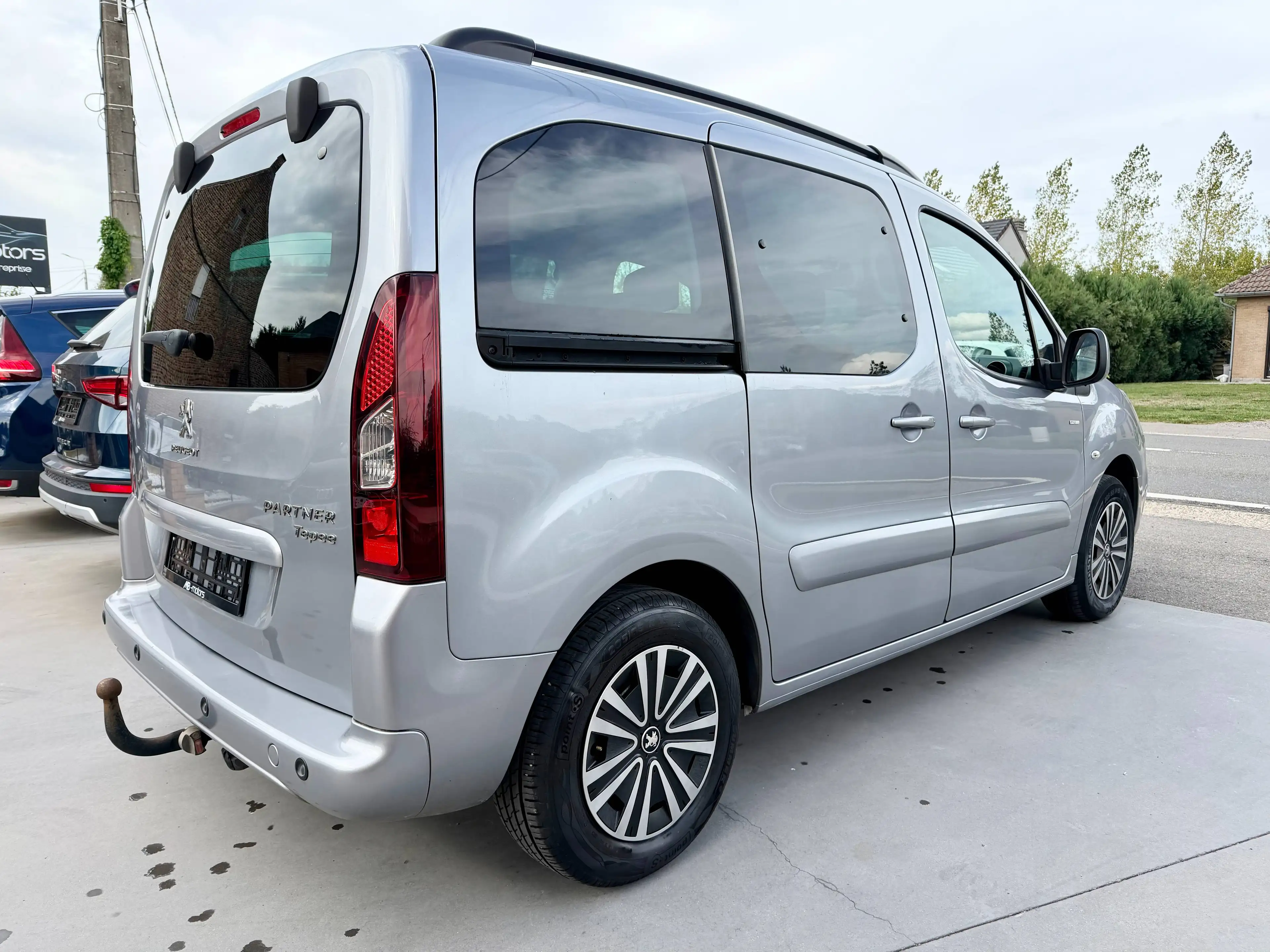 Peugeot Partner Tepee 1.6 BlueHDi Style*1er PROP*NAVI*AIRCO*LED*GARANTIE* — photo 5