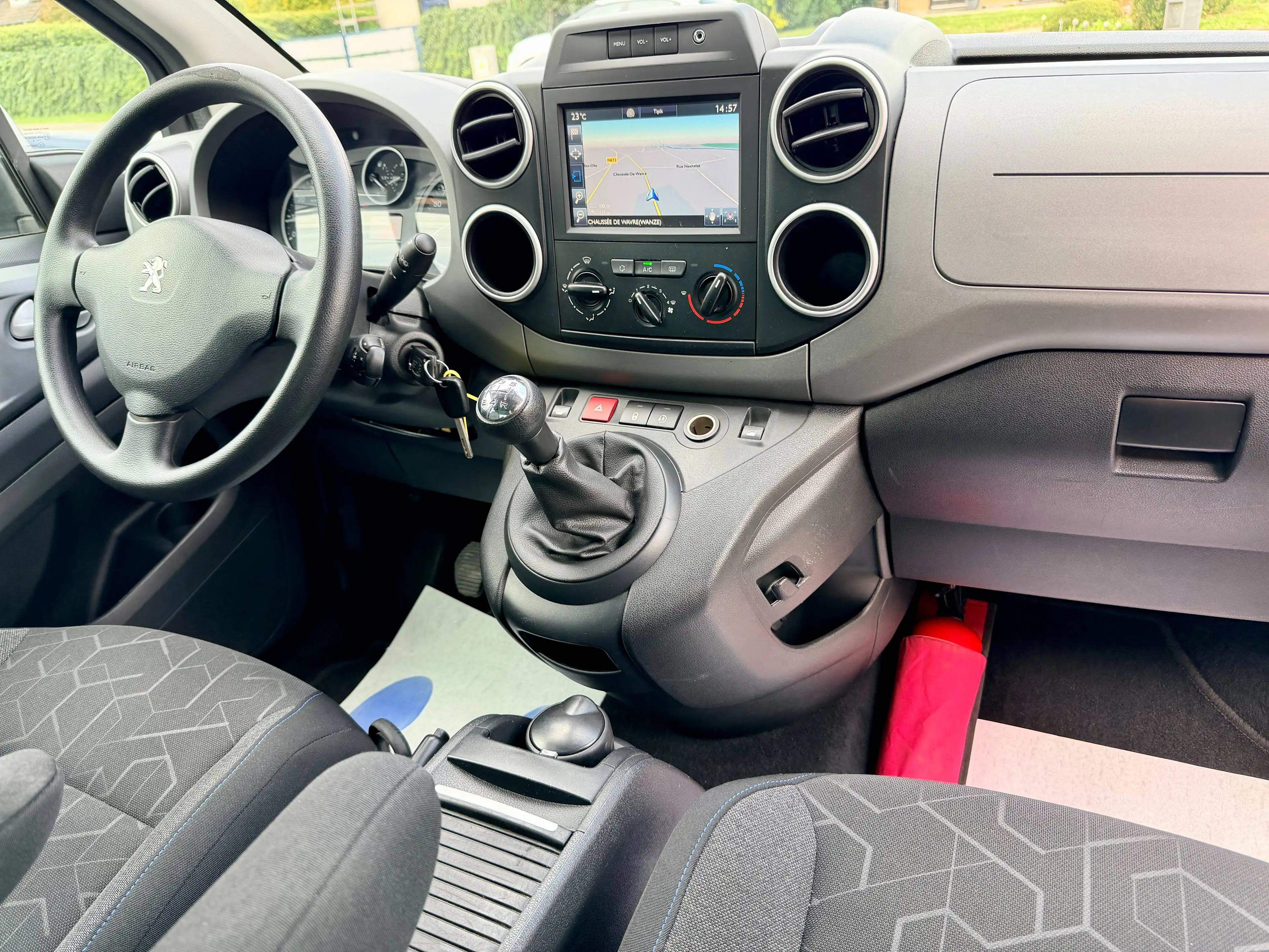Peugeot Partner Tepee 1.6 BlueHDi Style*1er PROP*NAVI*AIRCO*LED*GARANTIE* — photo 13