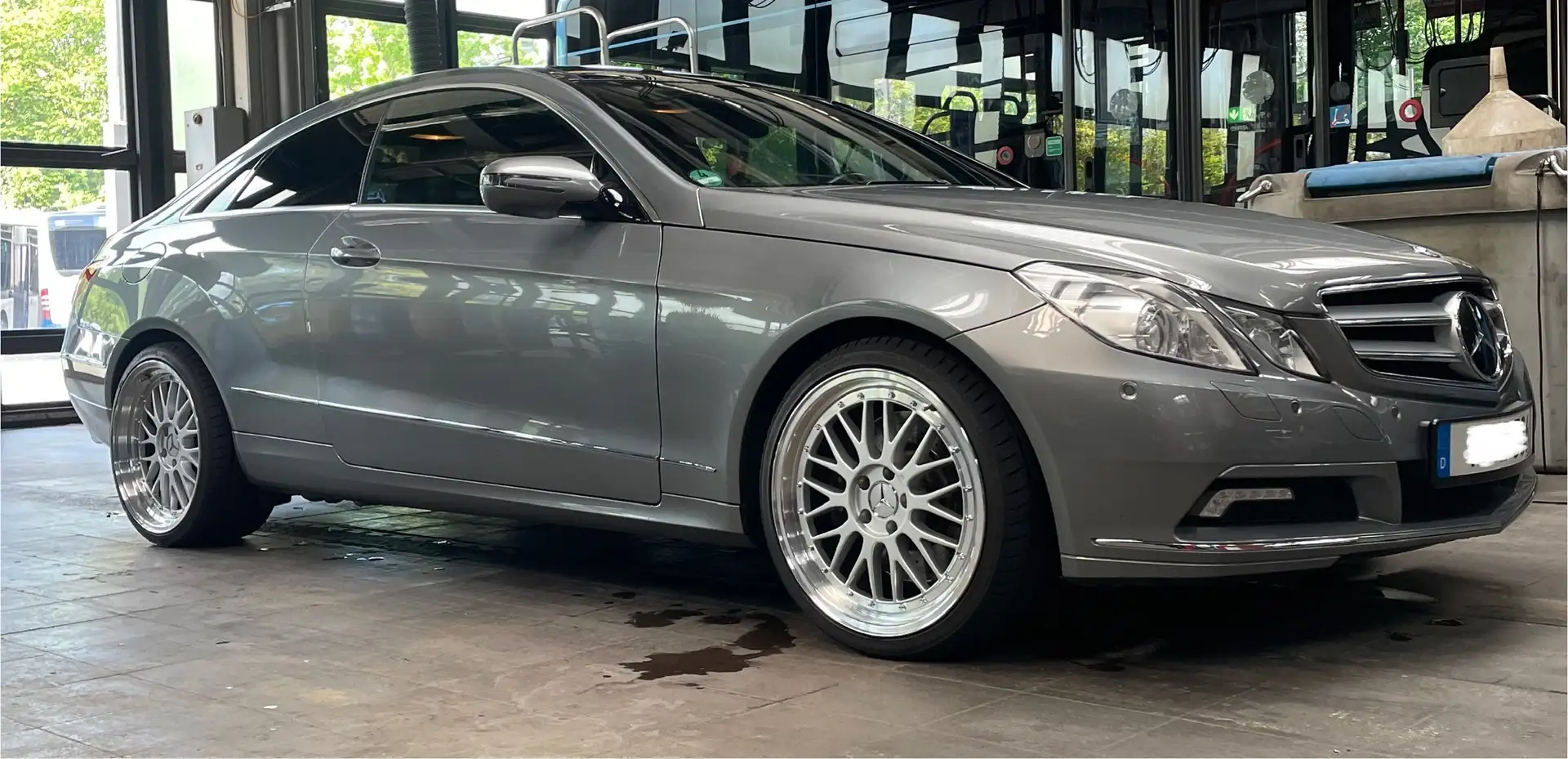 Mercedes-Benz E 500 Coupe 7G-TRONIC Avantgarde Silber - 2