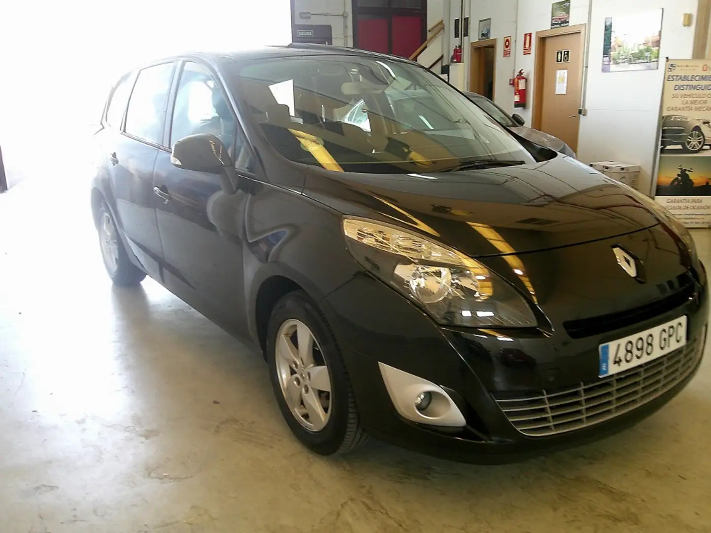 Renault Grand Scenic 1.5dCi Dynamique 5pl. Gris - 2