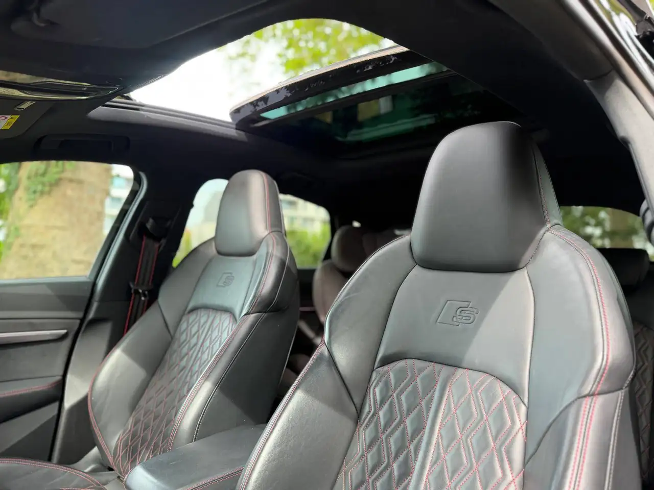 Audi Q8 Sportback e-Tron 55 Quattro Competition, миниатюра 18